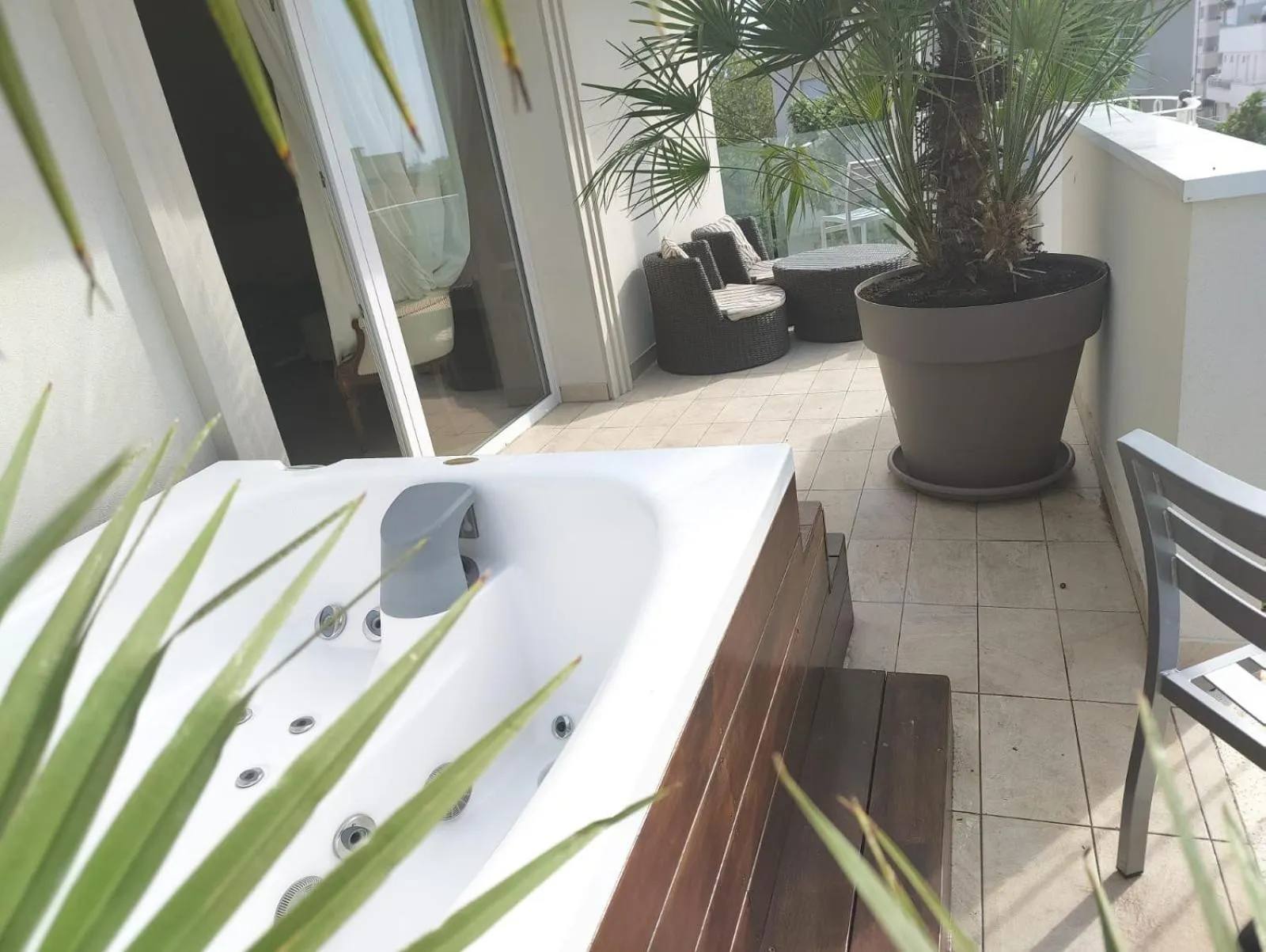 Balcony/Terrace in Hotel Ambassador