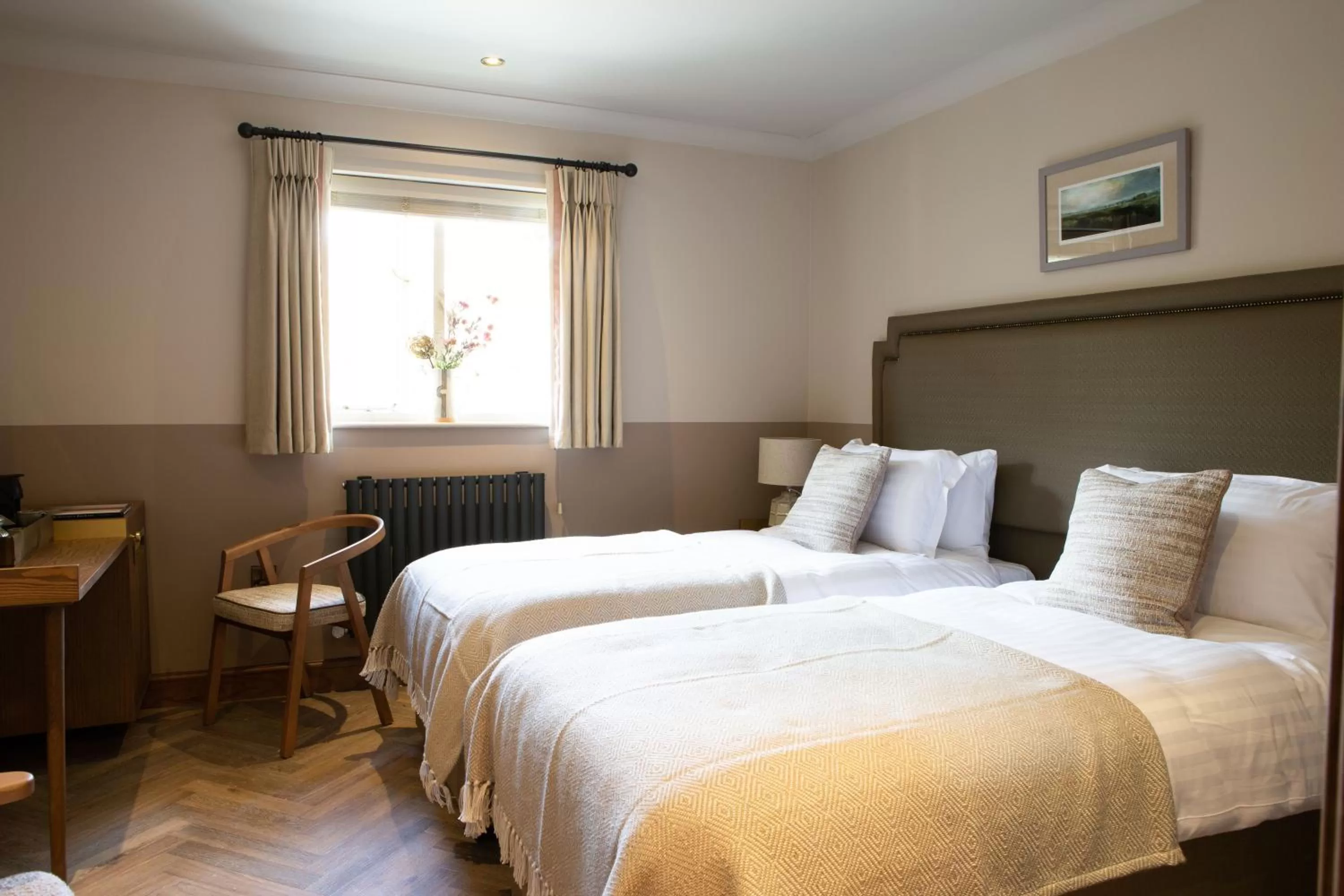 Bedroom, Bed in The Tempest Arms