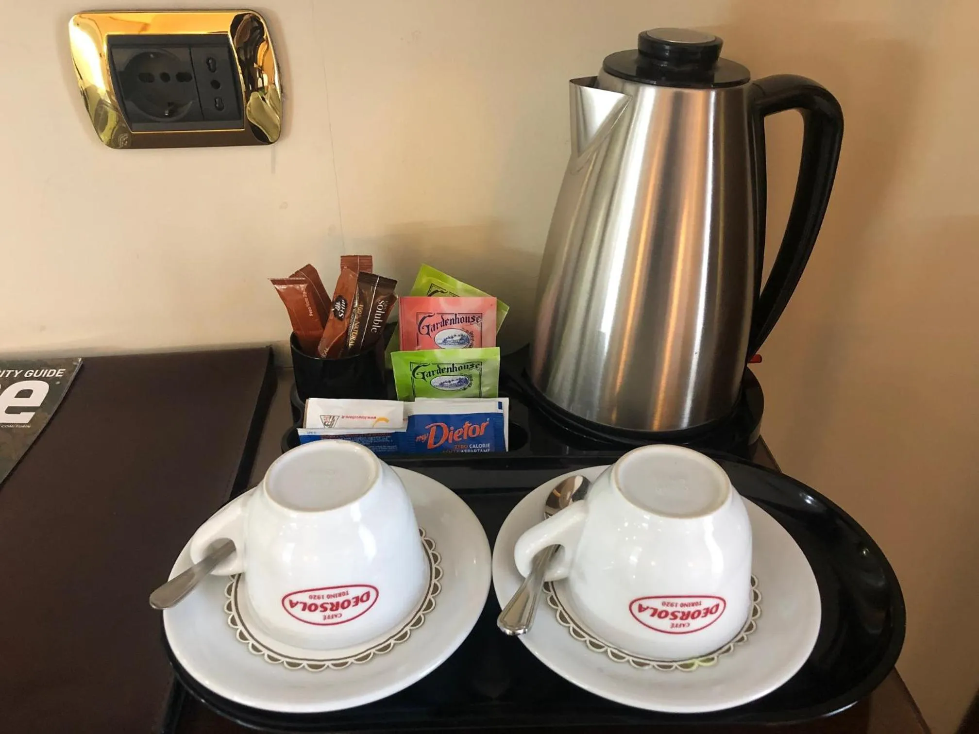 Coffee/tea facilities in Hotel Villa Savoia