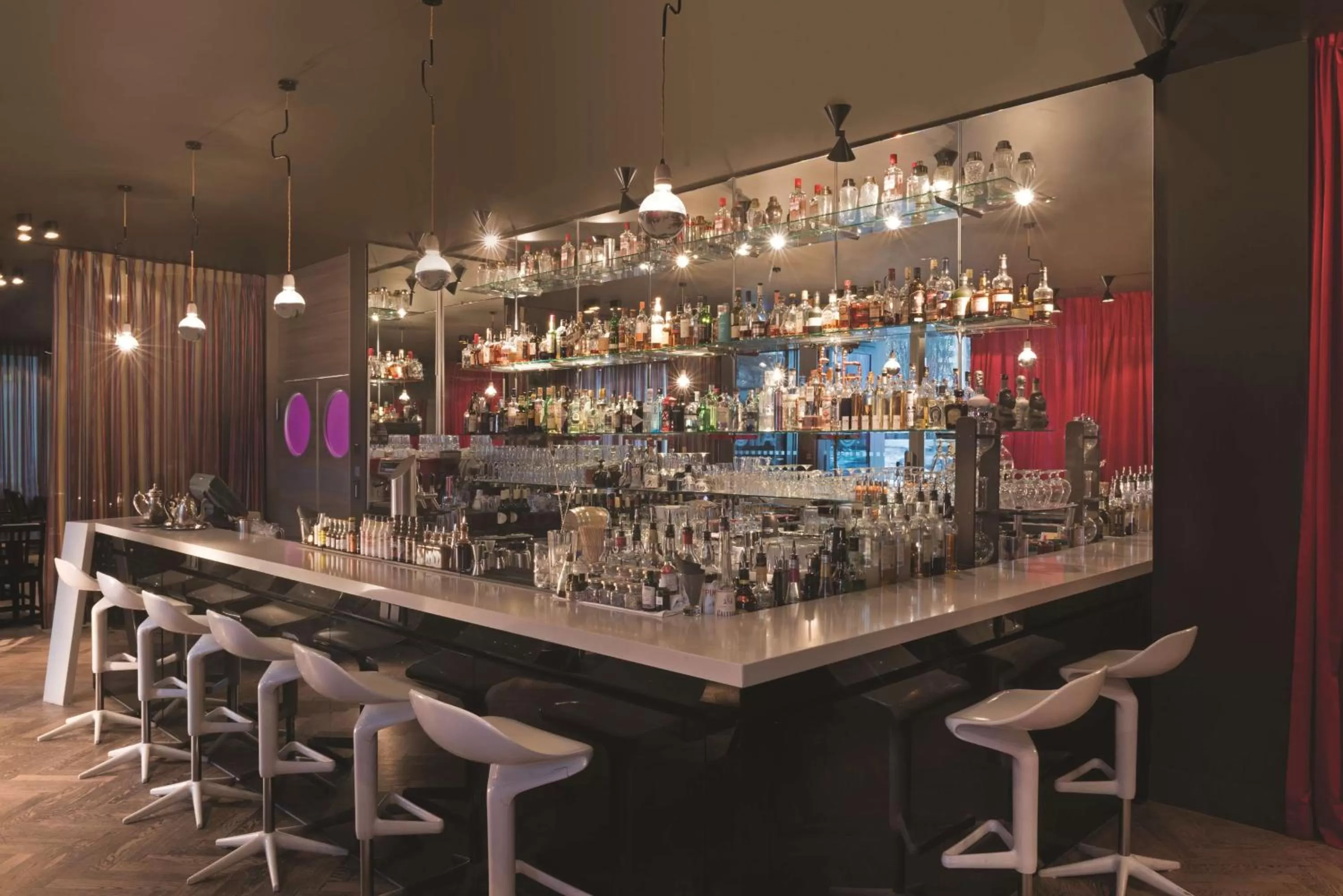 Restaurant/places to eat in Adina Apartment Hotel Berlin Hackescher Markt