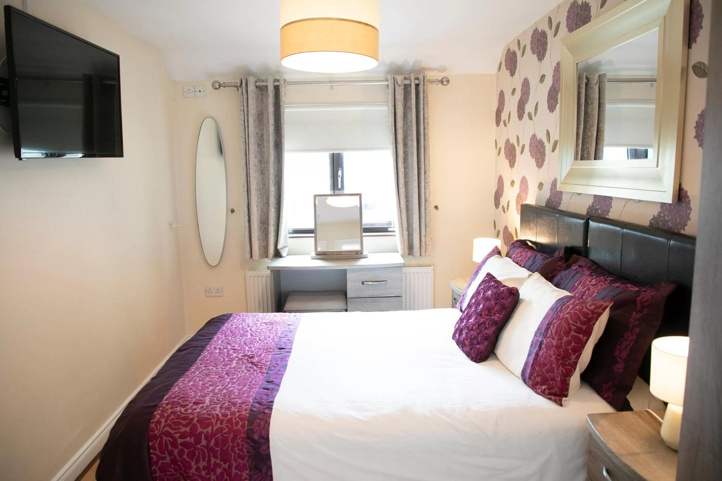 Photo of the whole room, Bed in Arch House B&B & Apartments