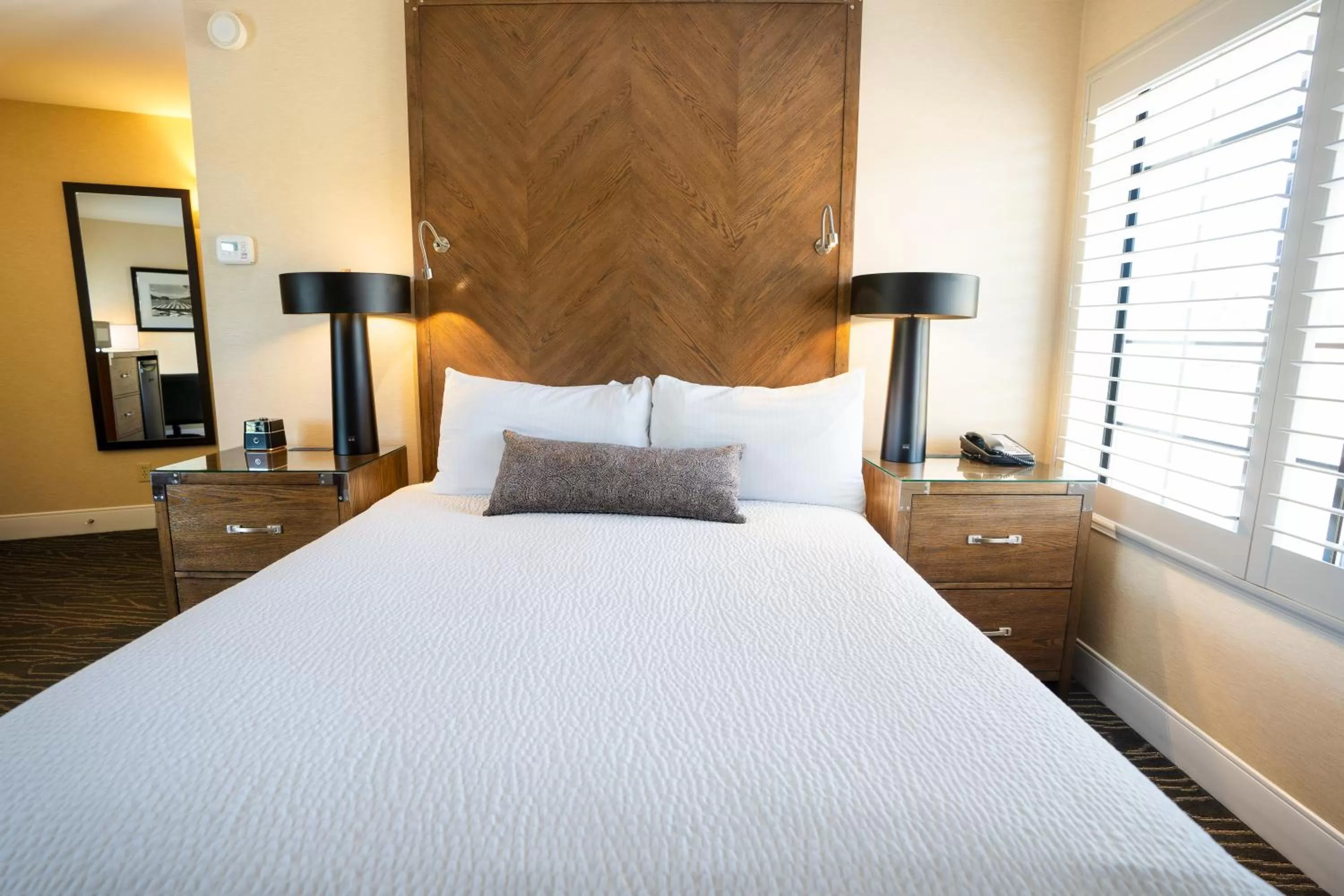 Bed in Best Western Plus Stevenson Manor