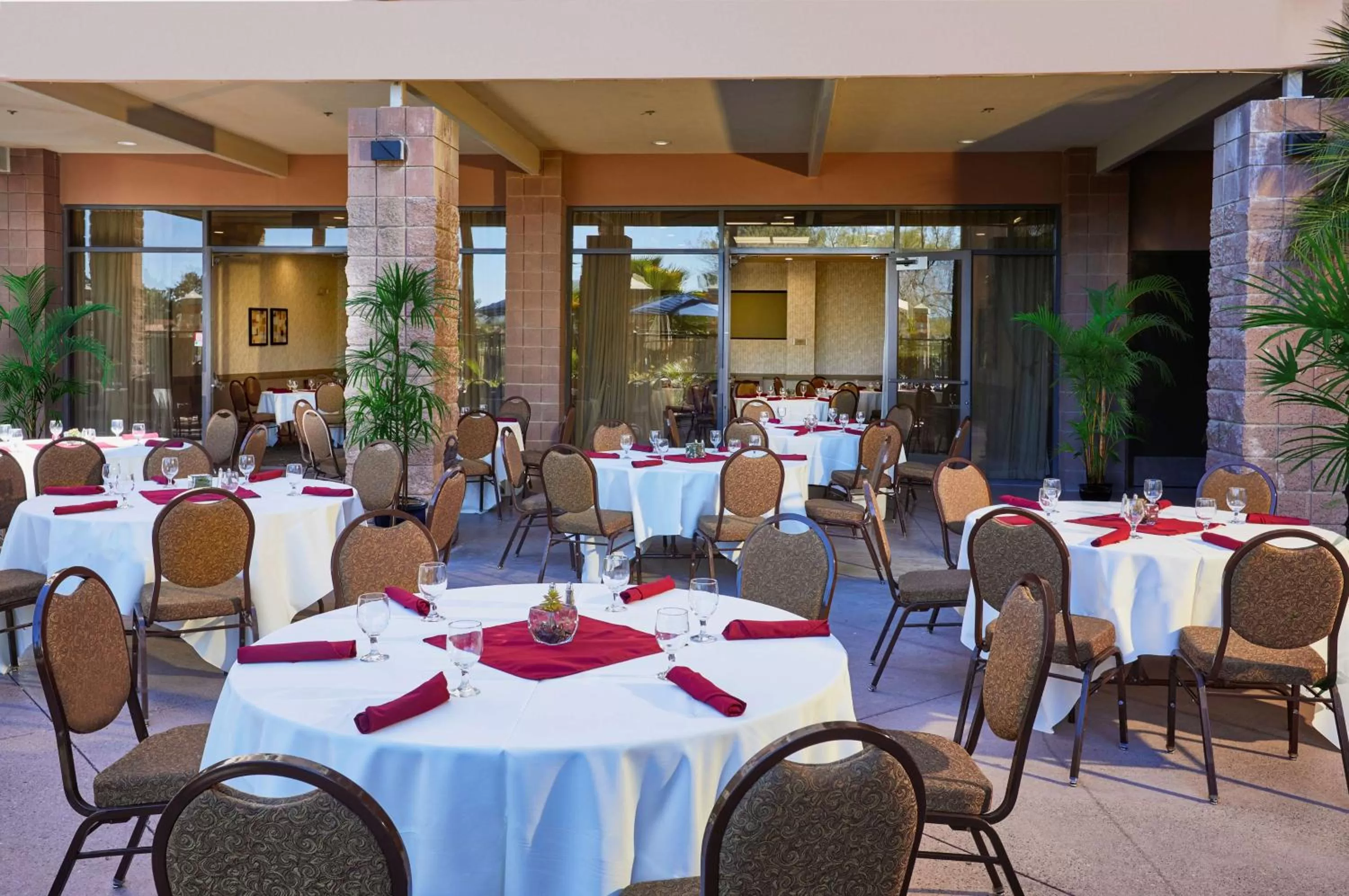 Meeting/conference room in Embassy Suites by Hilton Phoenix Scottsdale