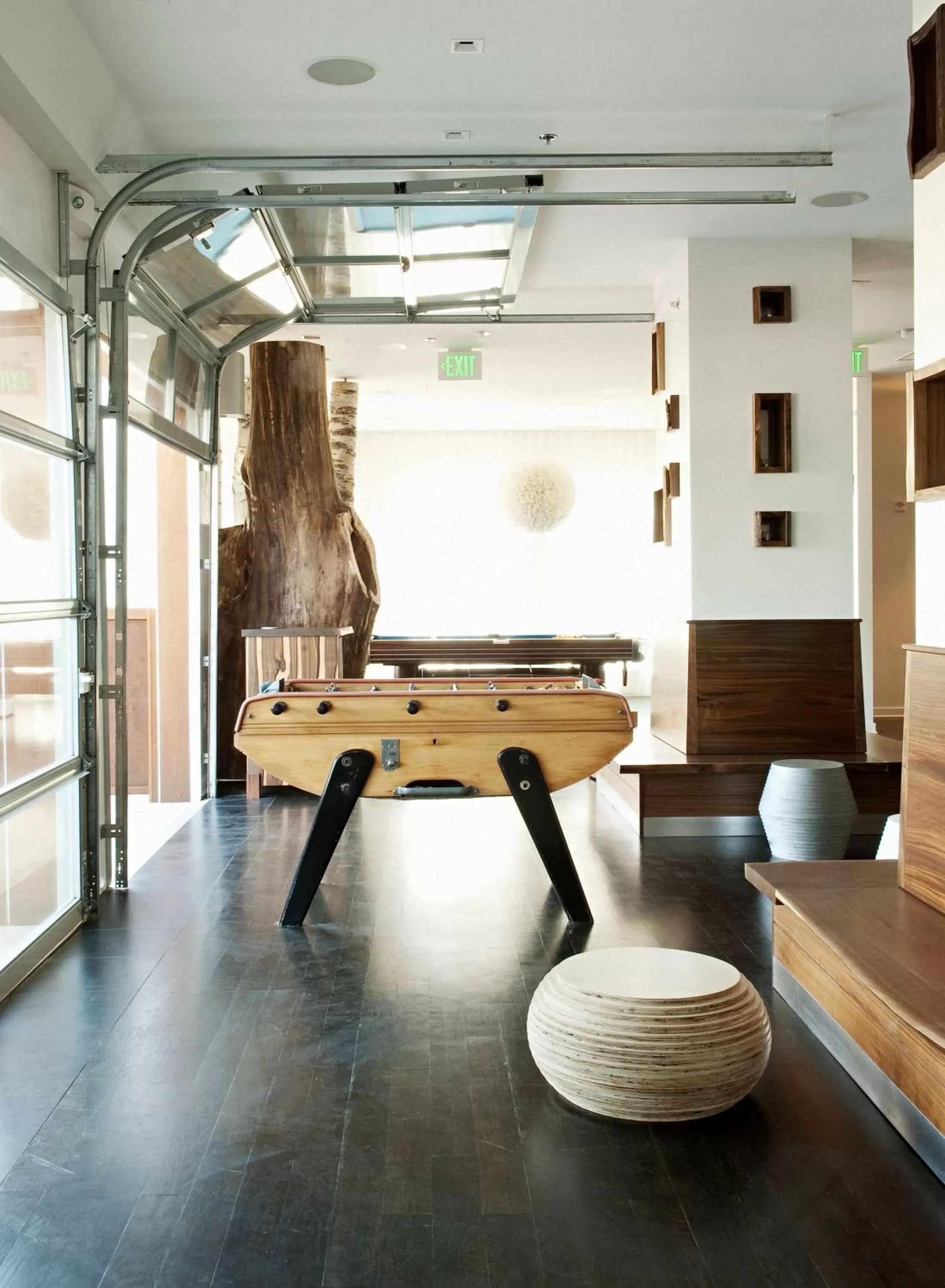 Game Room in Bungalow Hotel