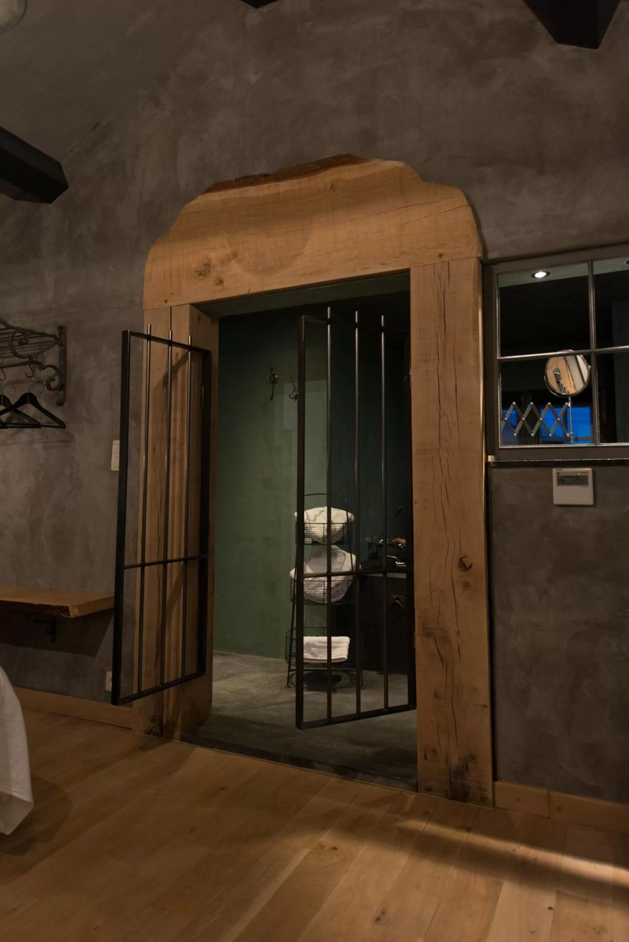 Shower in Les Chambres du Vivier, chambres d'hôtes et gîte - à 100m -