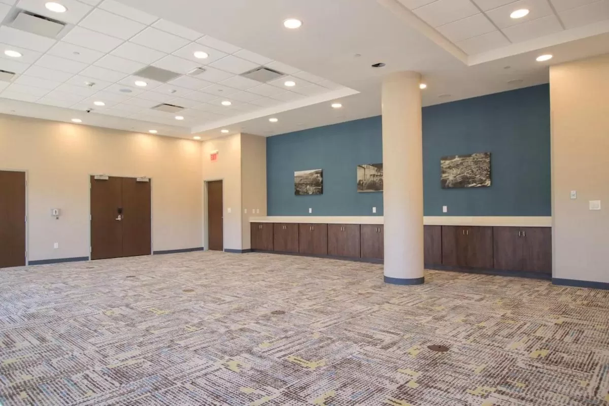 Meeting/conference room in Hampton Inn Lead