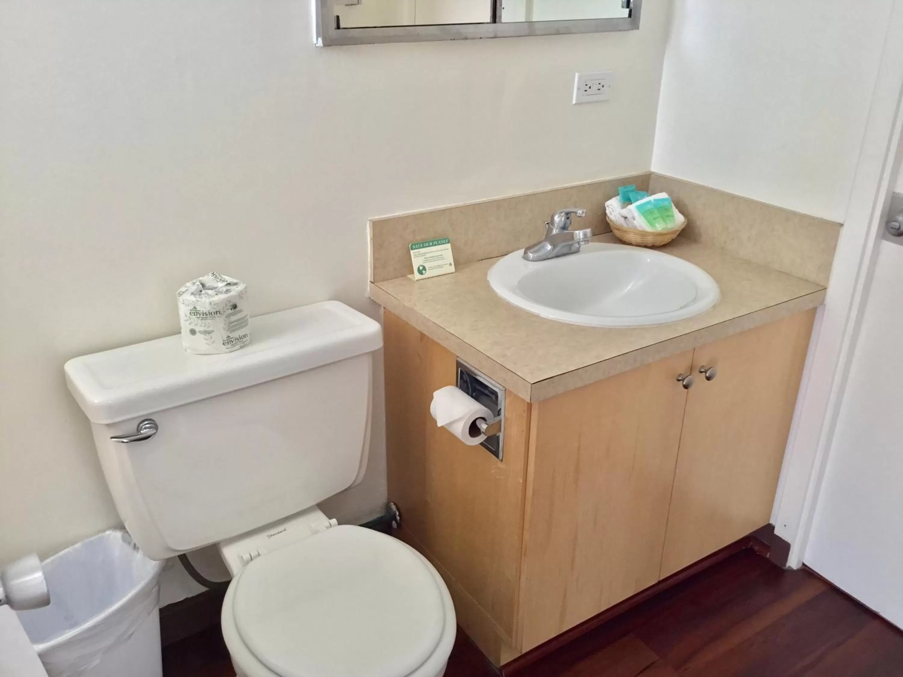 Toilet in Holiday Surf Hotel (with full kitchen)