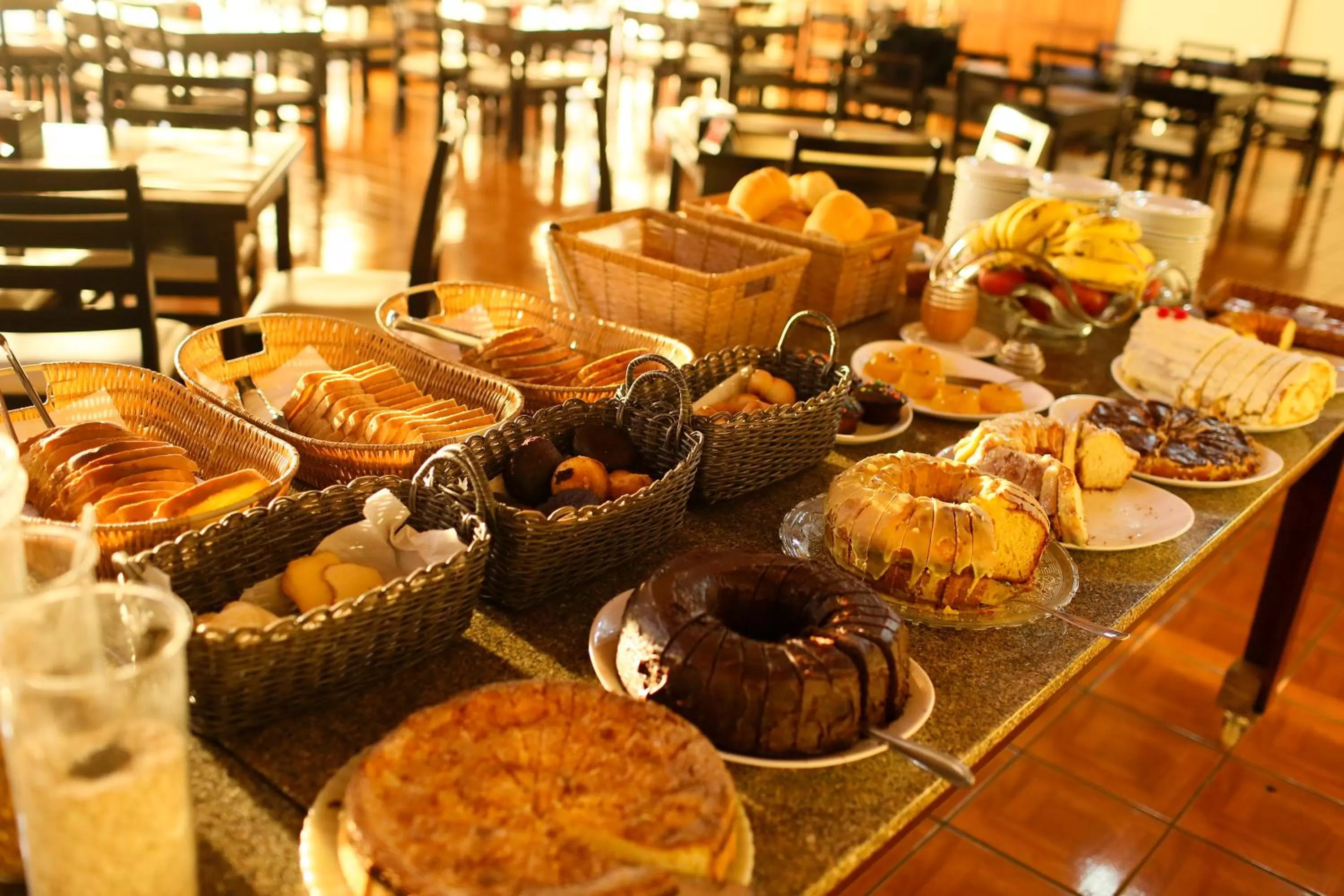 Restaurant/places to eat in Elsenau Hotel