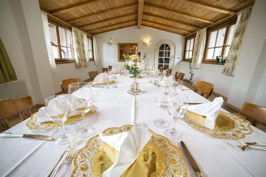 Restaurant/places to eat in Hotel Ristorante Lewald