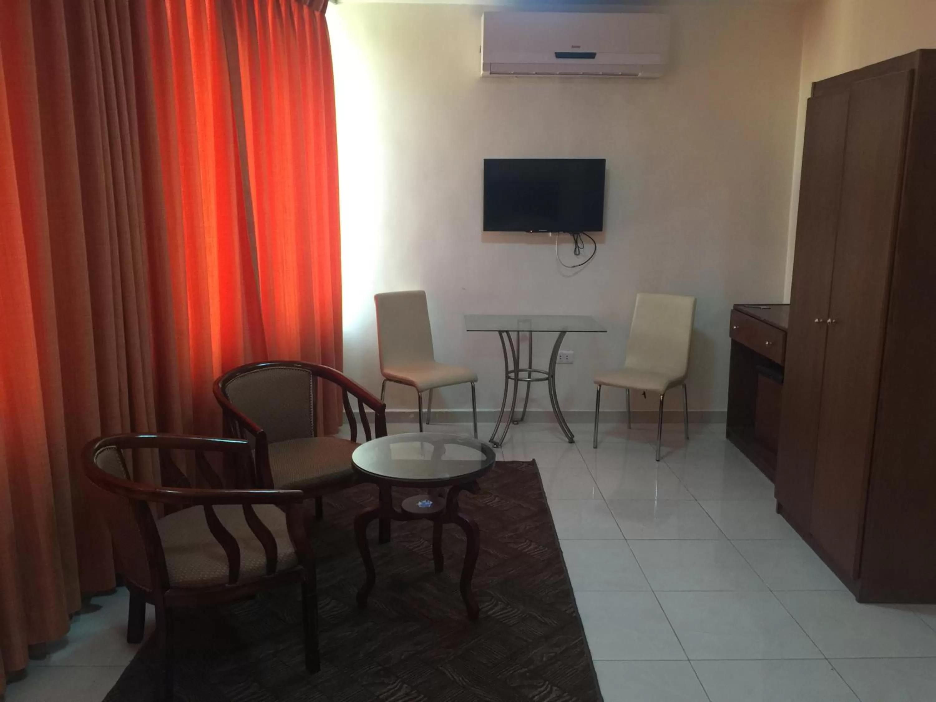 Bed in Zaina Plaza Hotel