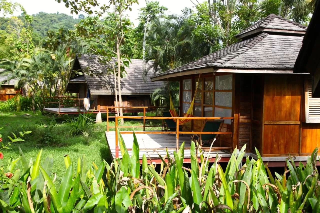 Facade/entrance in Acajou Hotel