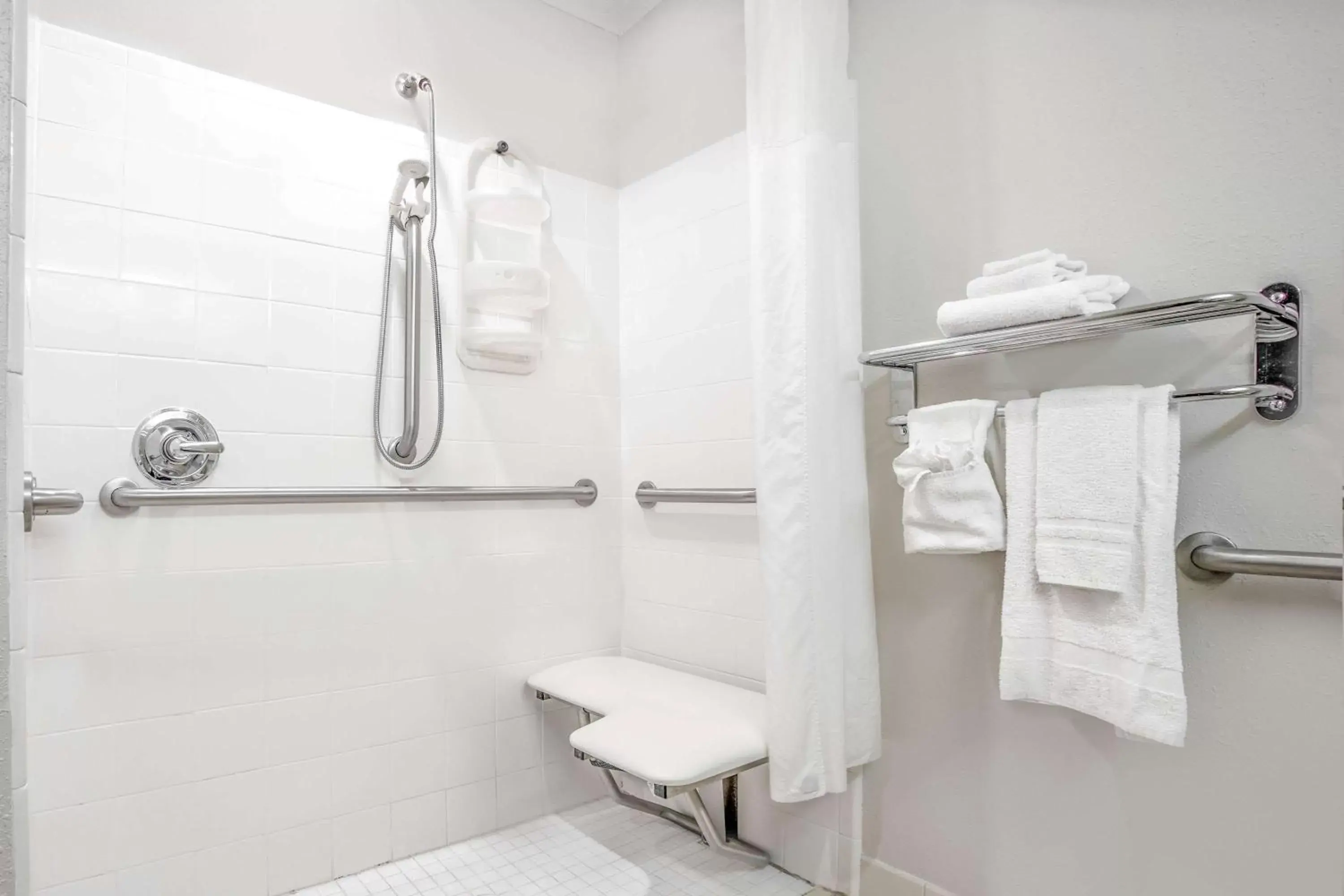 Queen Room with Two Queen Beds - Disability Access/Non-Smoking in Microtel Inn & Suites by Wyndham Bremen Queen Room with Two Queen Beds - Disability Access/Non-Smoking in Microtel Inn & Suites by Wyndham Bremen