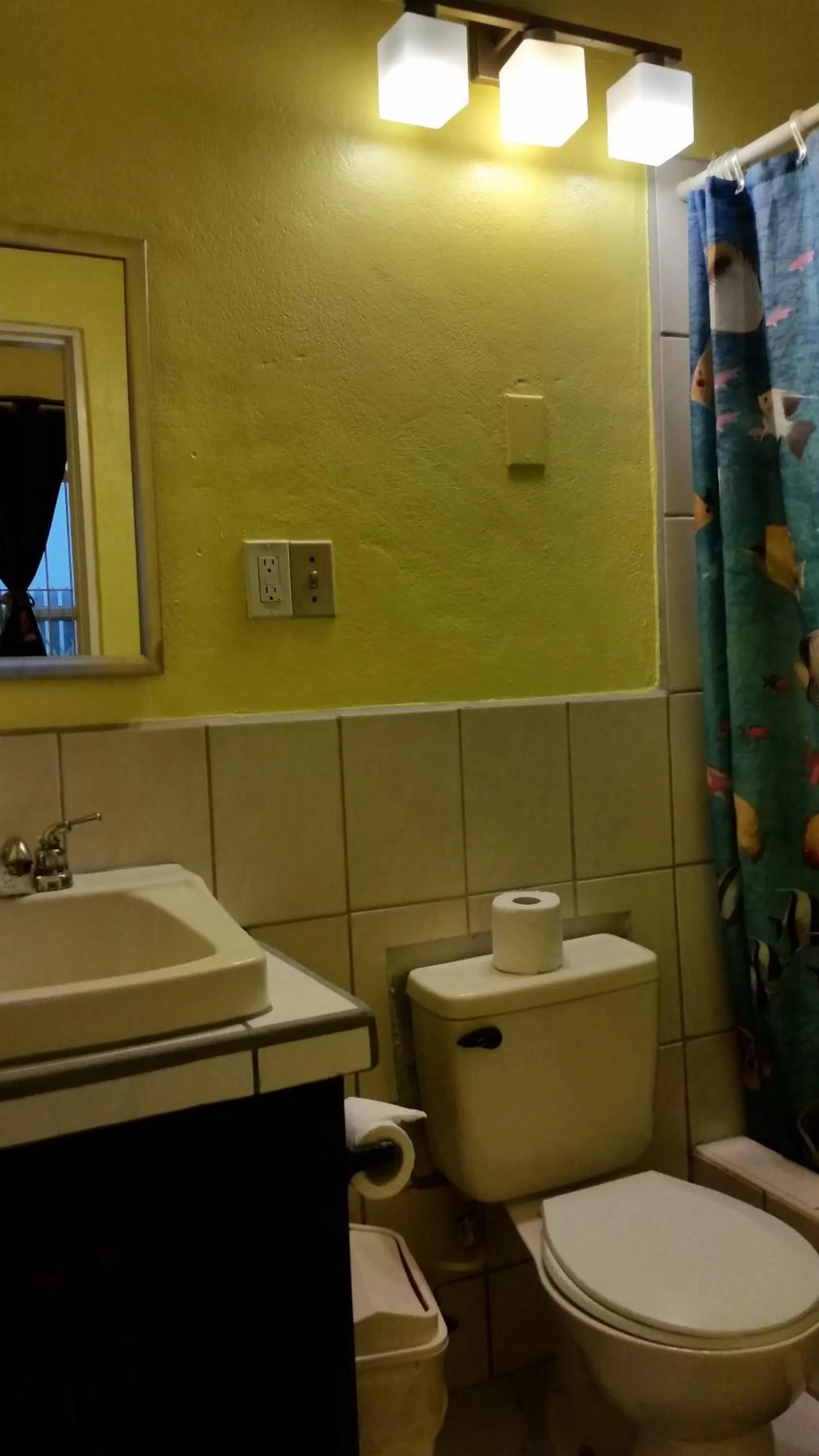 Bathroom in Barefoot Beach Belize