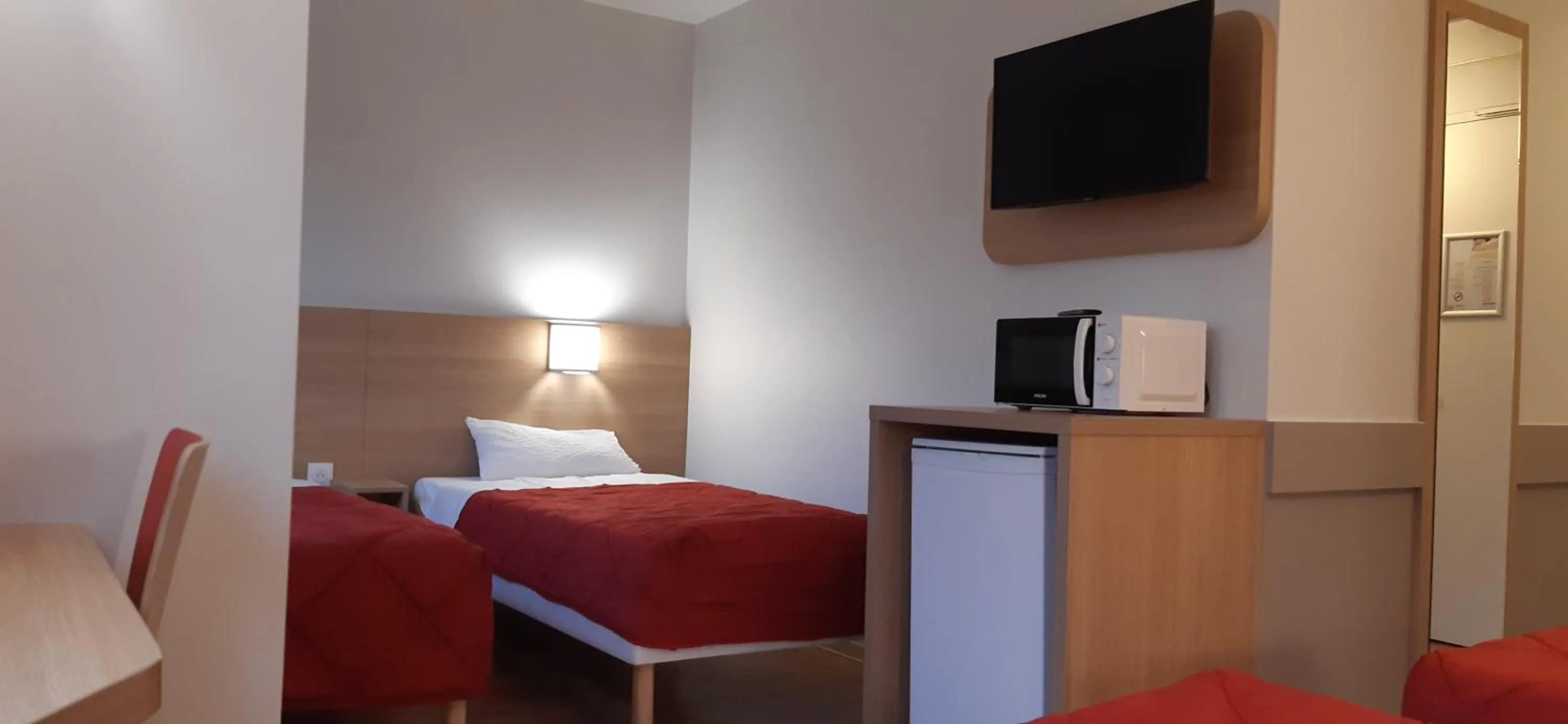 Bed in Premiere Classe Reims Nord - Bétheny