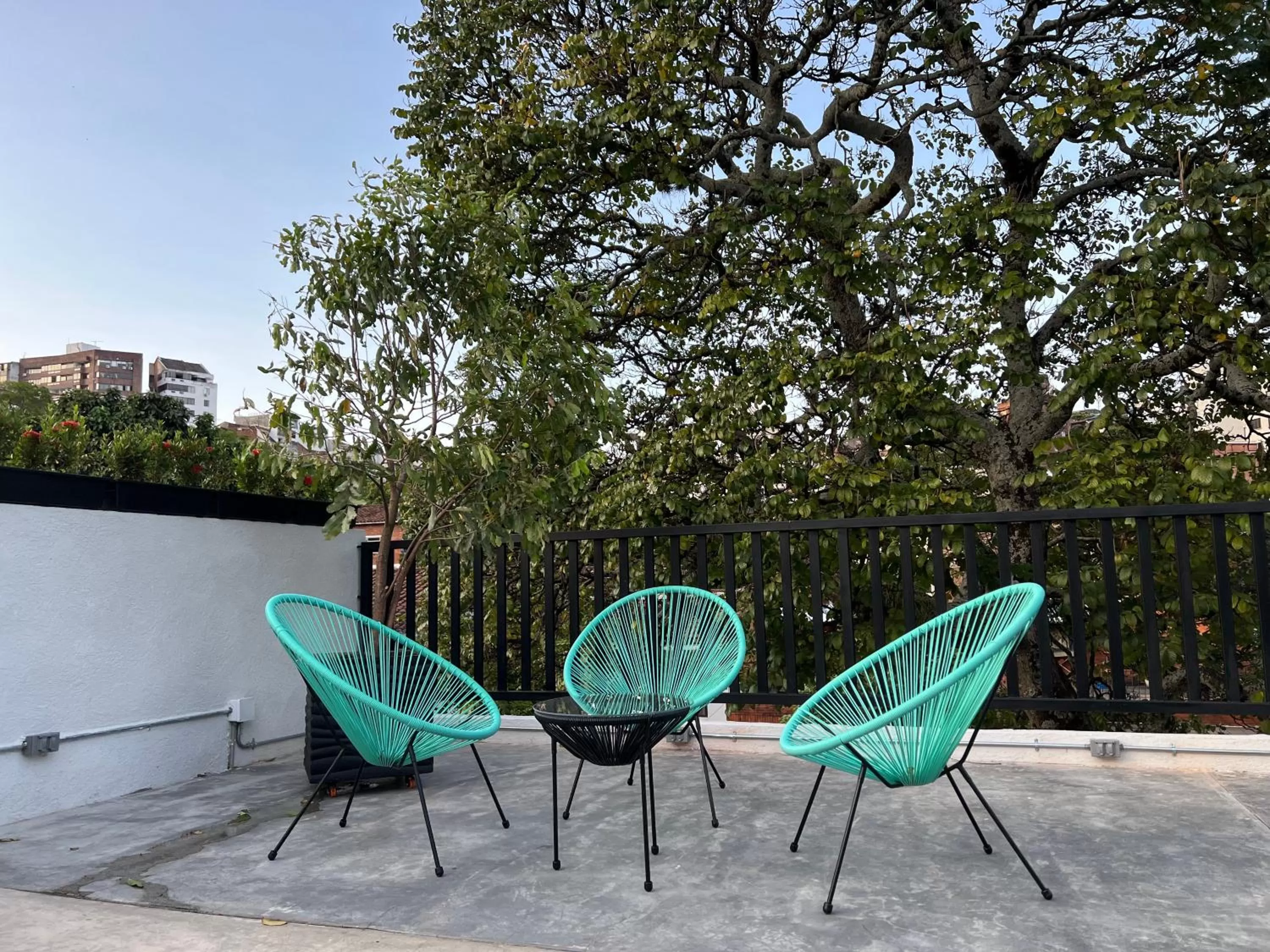 Restaurant/places to eat in HOTEL 9.5 SAN FERNANDO