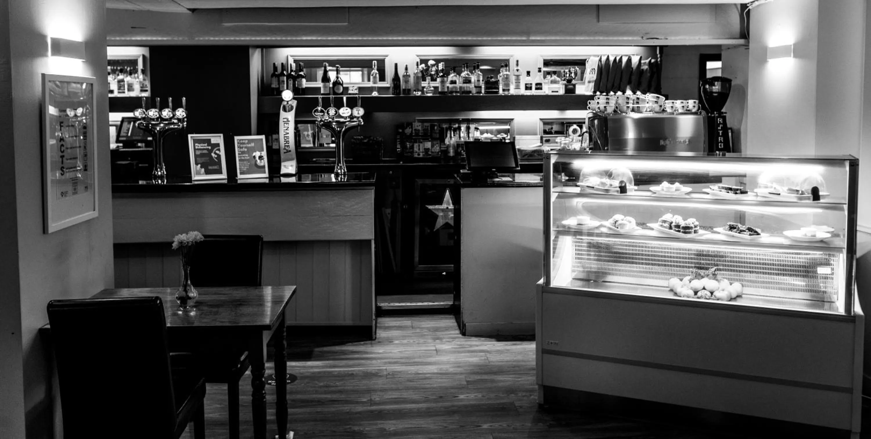 Lounge or bar in Green Hotel