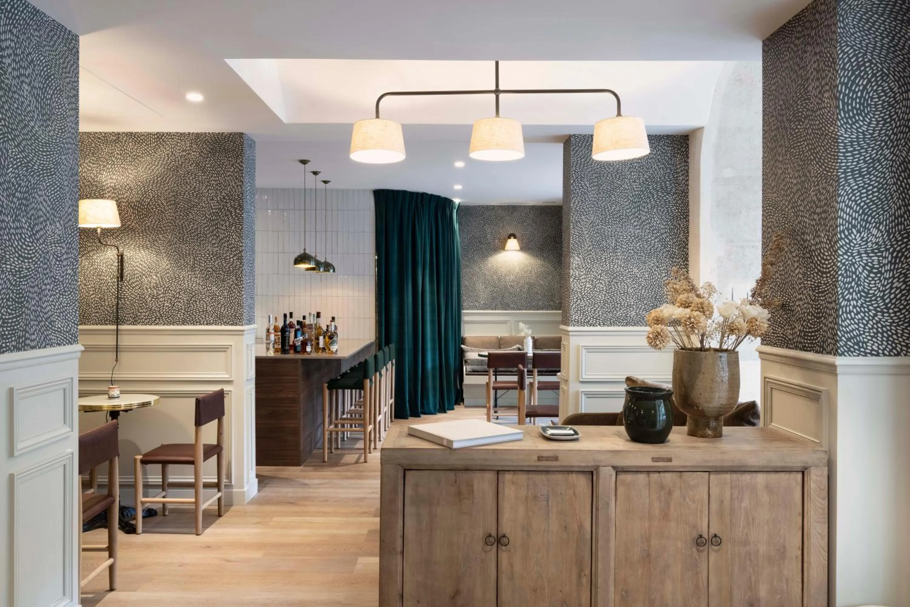 Property building in Le Petit Beaumarchais Hotel & Spa