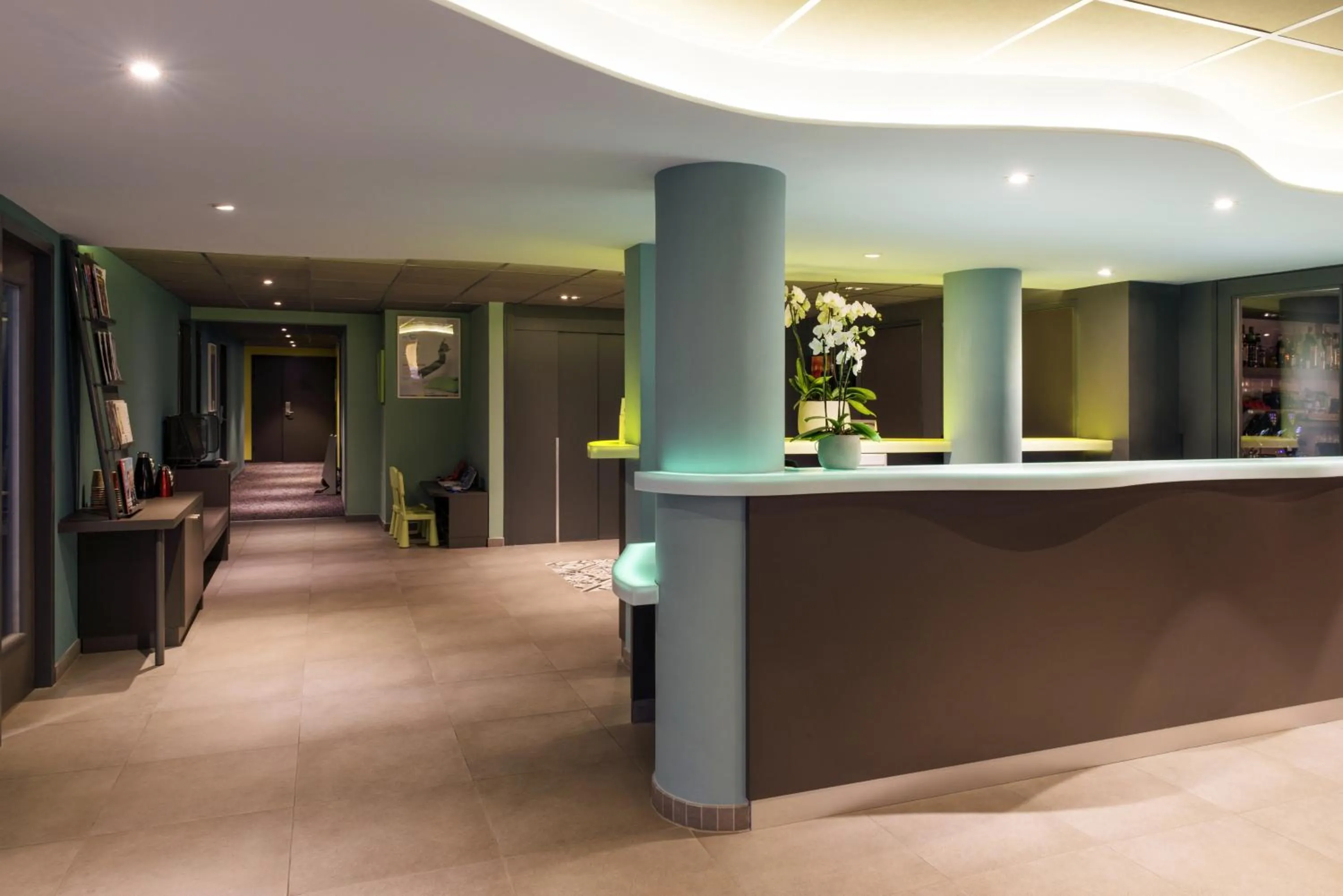 Lobby or reception in ibis Styles Lyon Centre Confluence