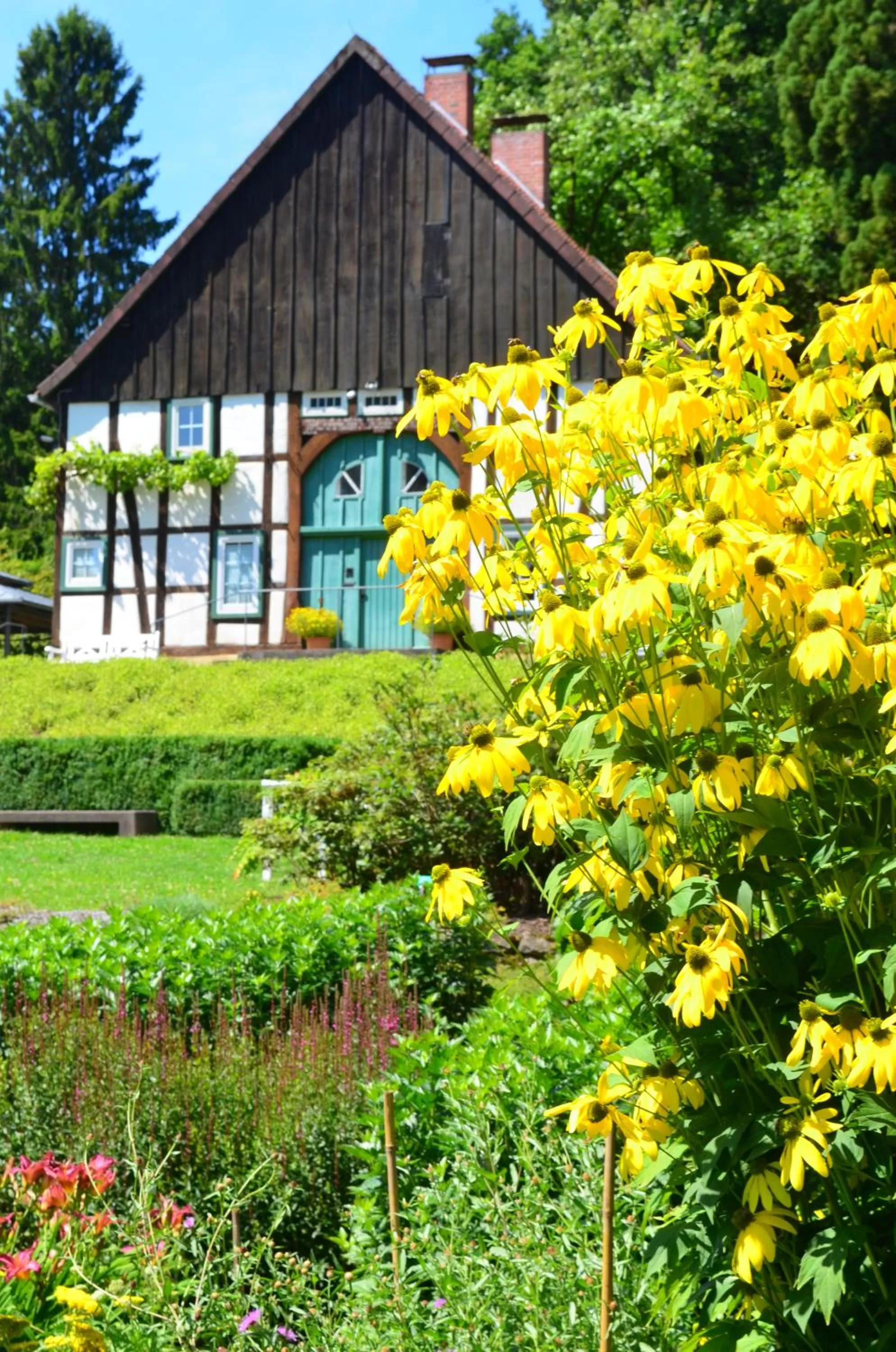 Nearby landmark in LEGERE EXPRESS Bielefeld