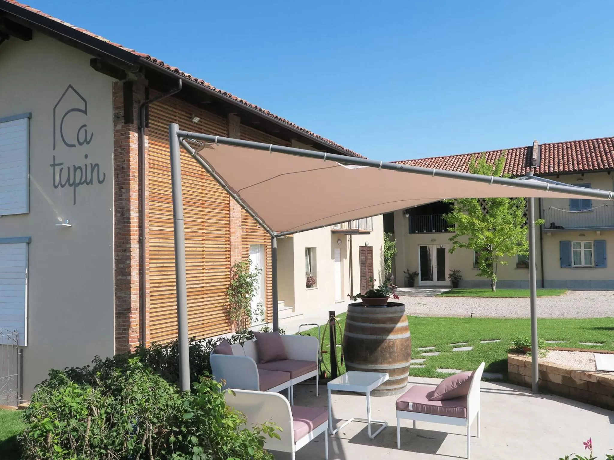 Property Building in Ca Tupin