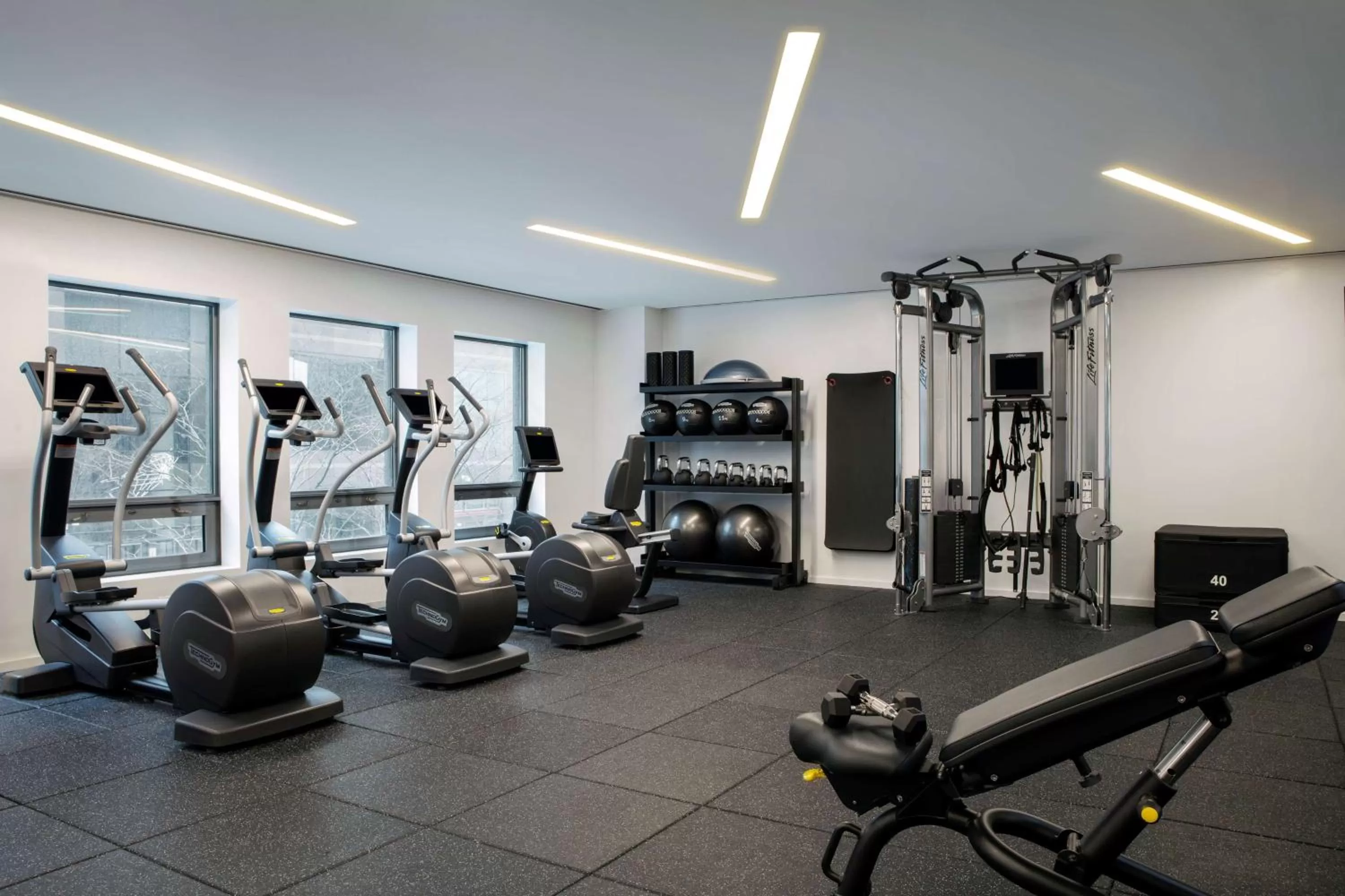 Fitness centre/facilities in Conrad New York Downtown
