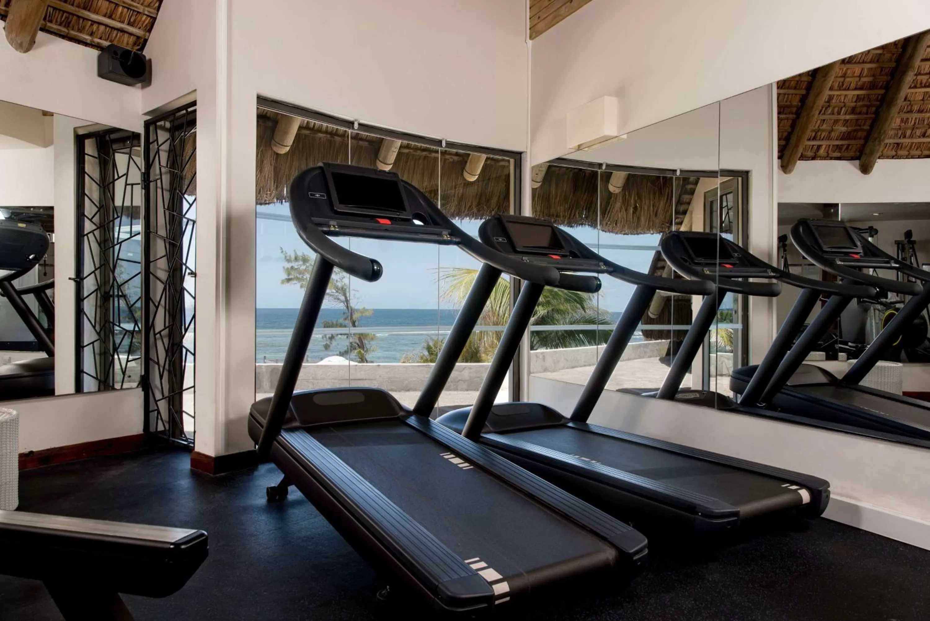 Fitness centre/facilities in Radisson Blu Poste Lafayette Resort & Spa (Adults Only)