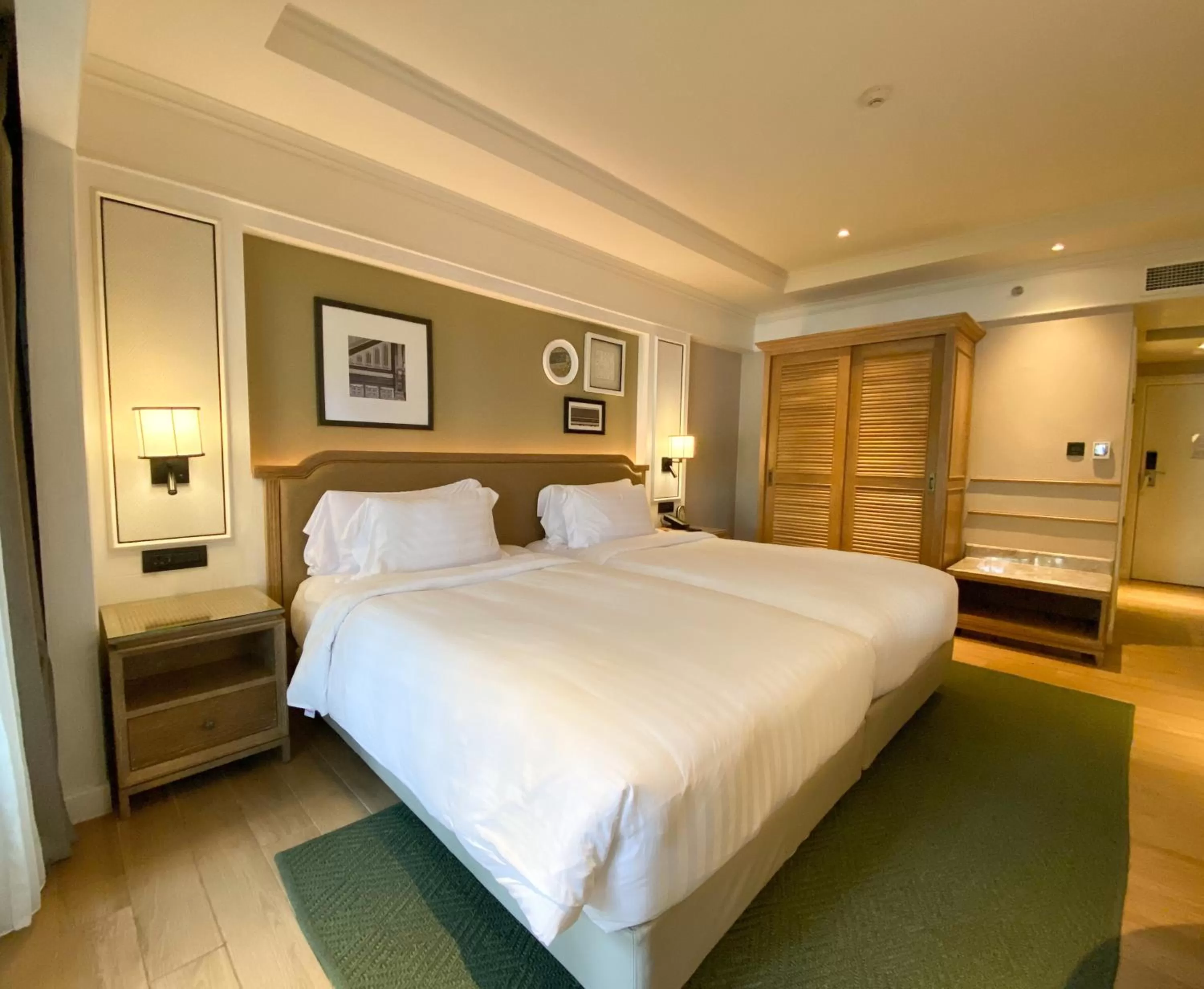 Photo of the whole room, Bed in Dusit Thani Hua Hin