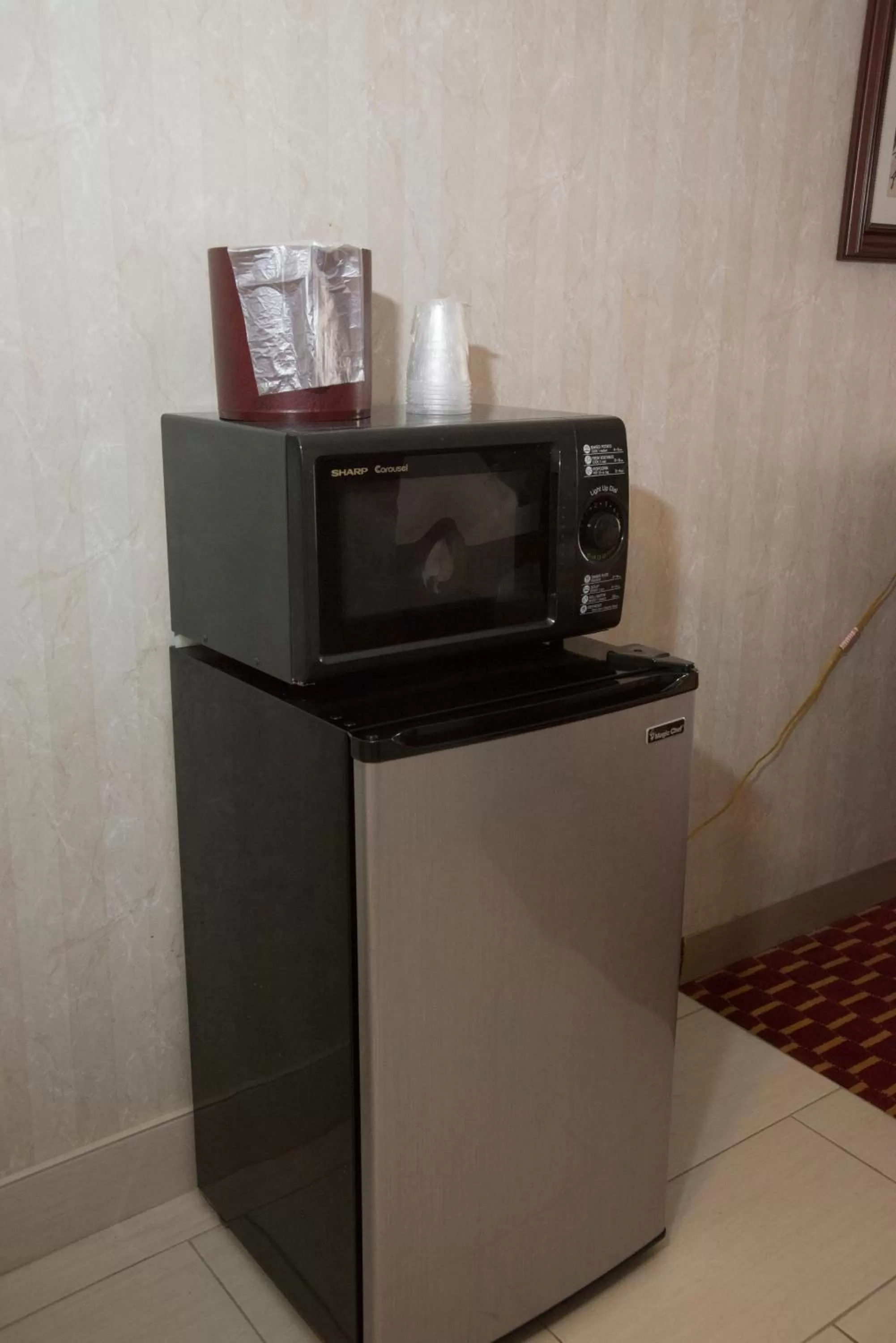 Decorative detail in Hampton Falls Inn