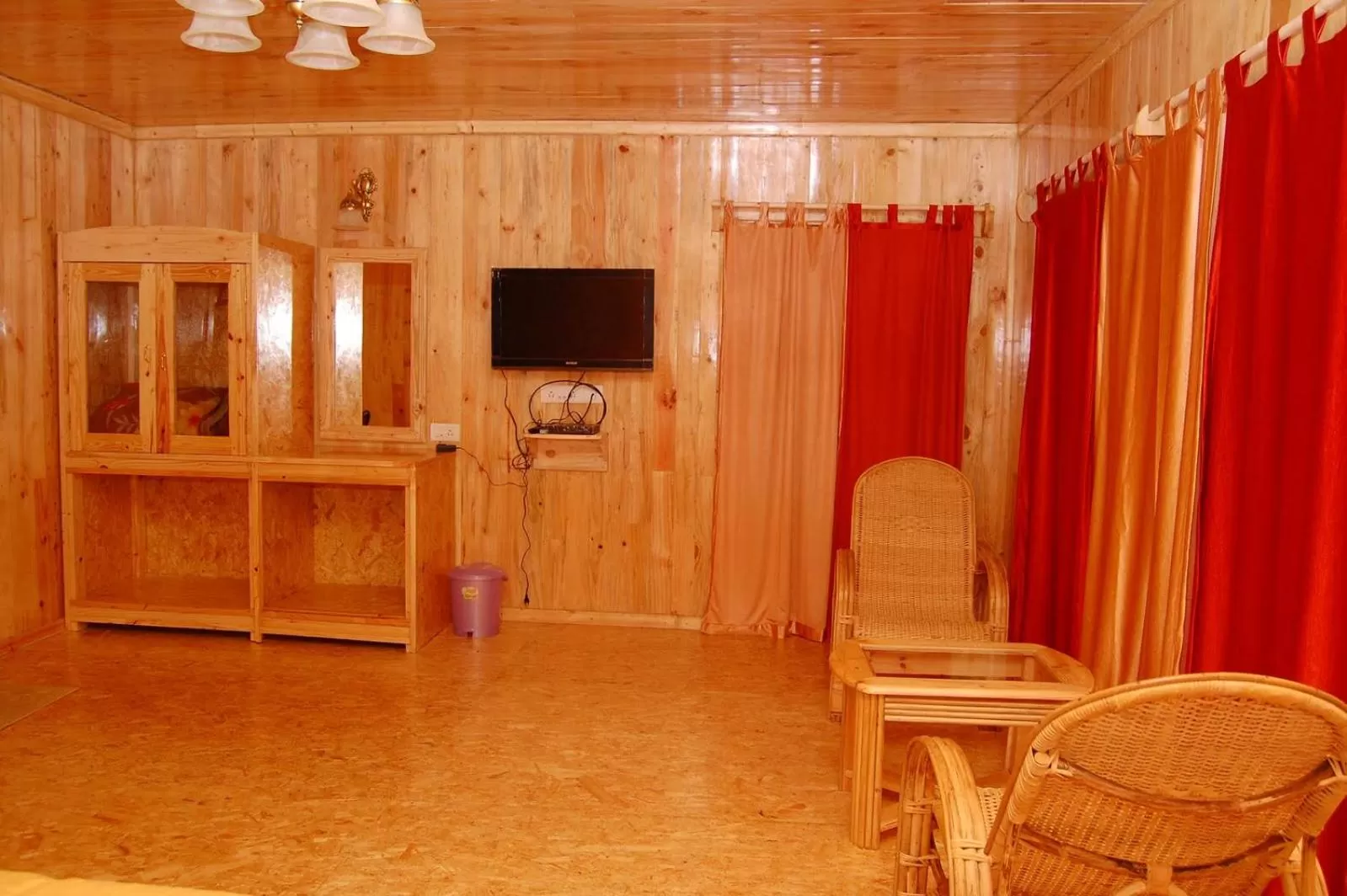 TV/Entertainment Center in Surya Holidays Kodaikanal