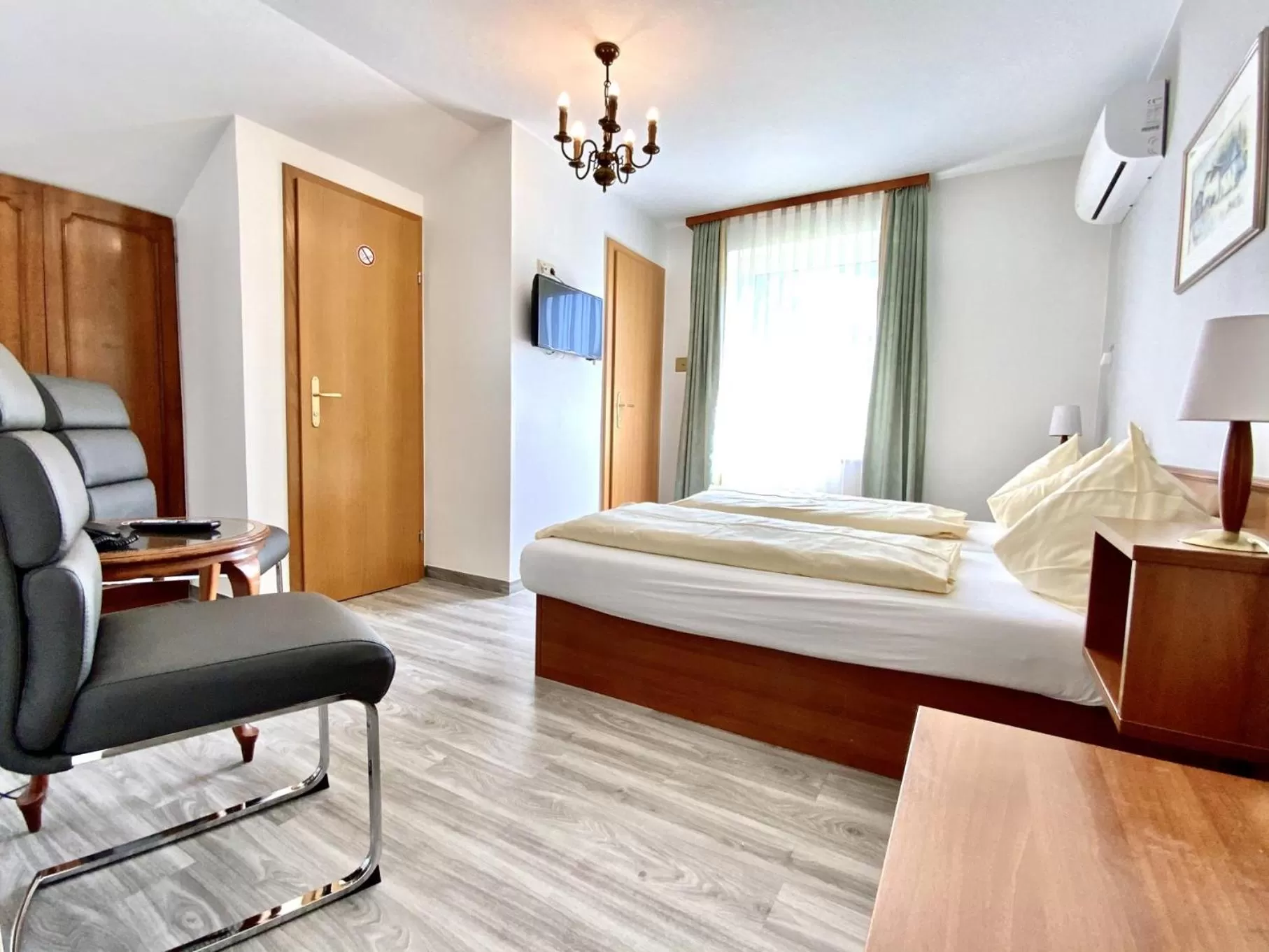 Photo of the whole room, Bed in Hotel Turnerwirt