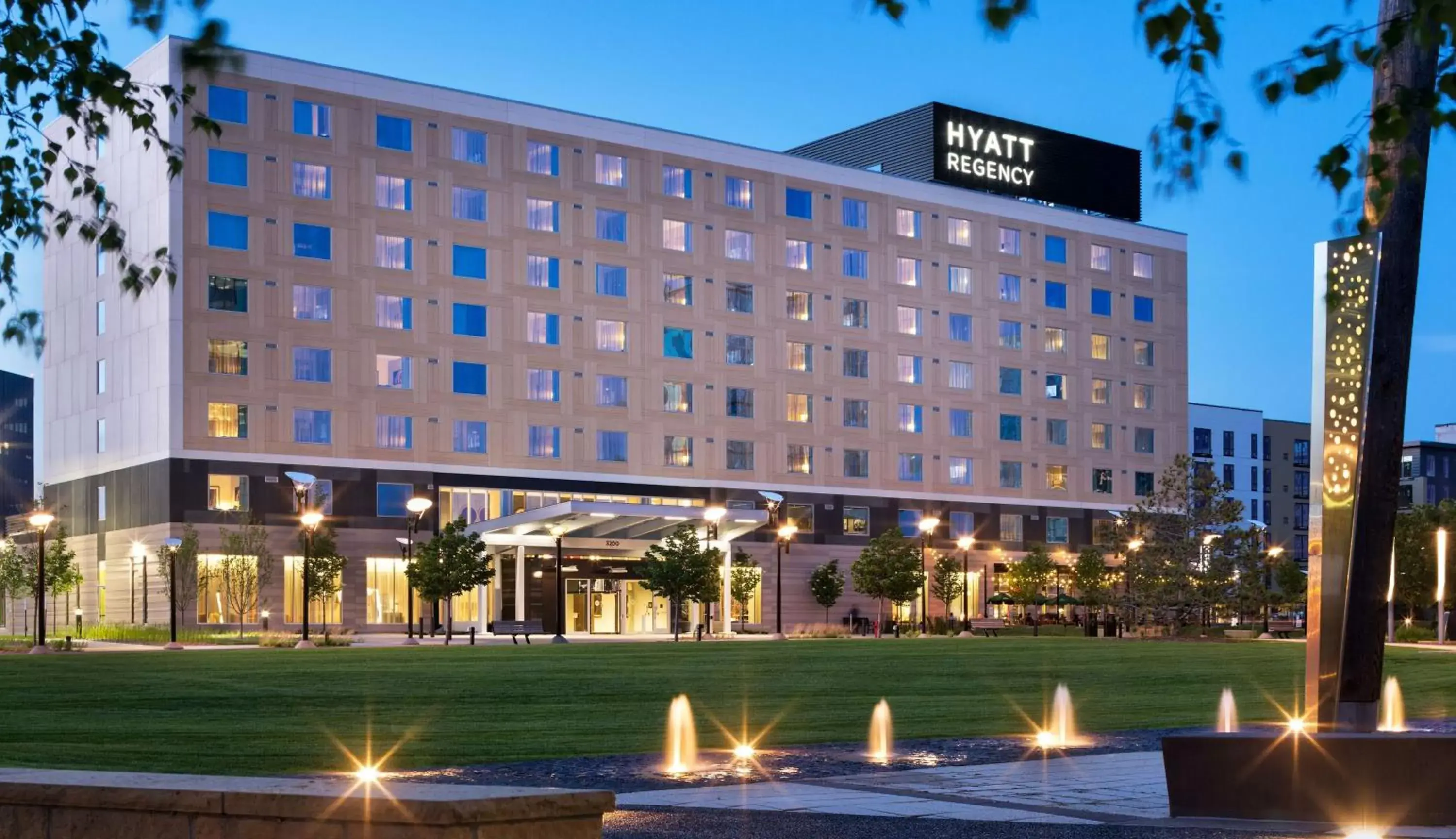 Hyatt Regency Bloomington - Minneapolis Hyatt Regency Bloomington - Minneapolis