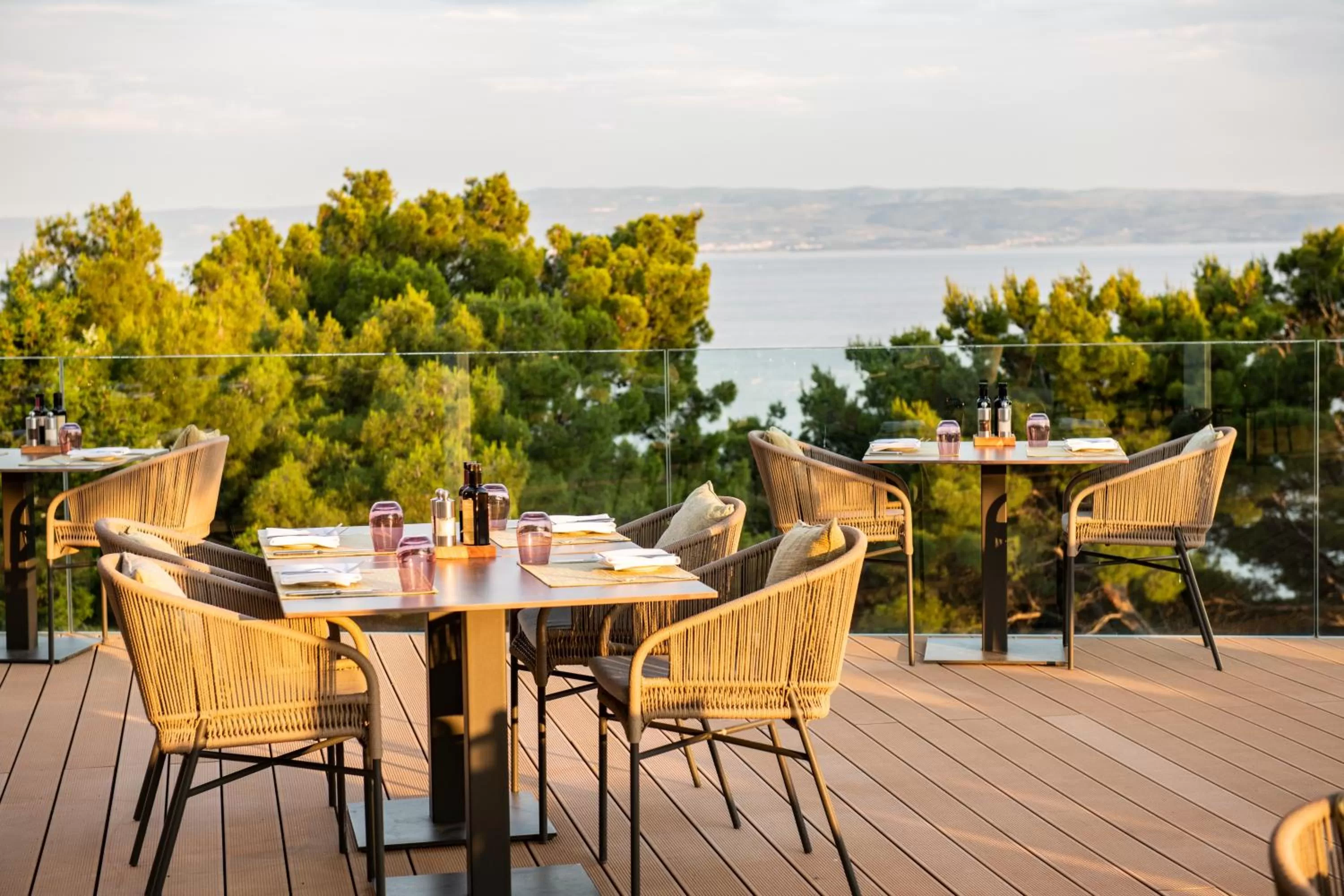 Restaurant/places to eat in Radisson Blu Resort & Spa