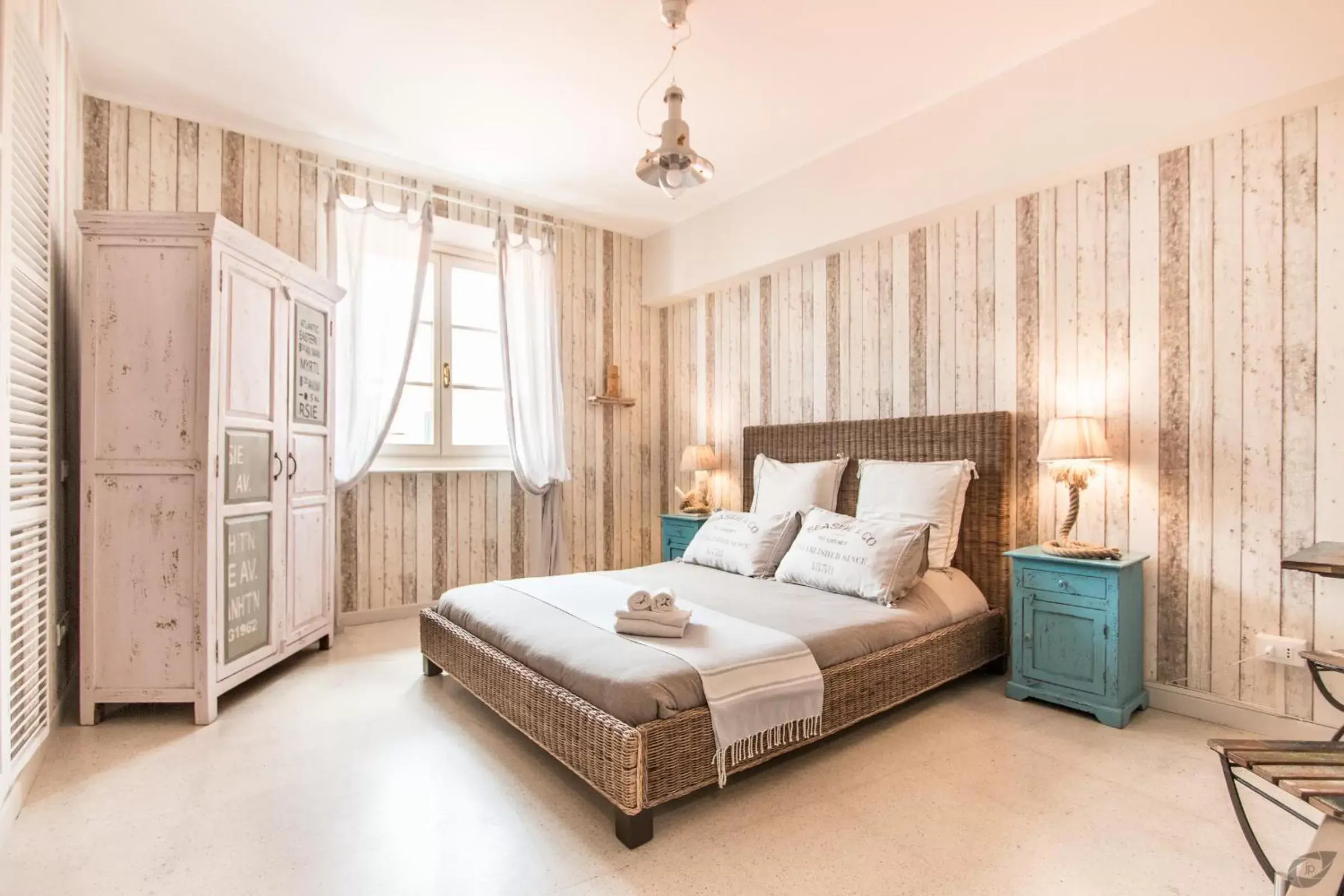 Superior Double Room in Le Camere Pietrasantine - Centro Storico Superior Double Room in Le Camere Pietrasantine - Centro Storico