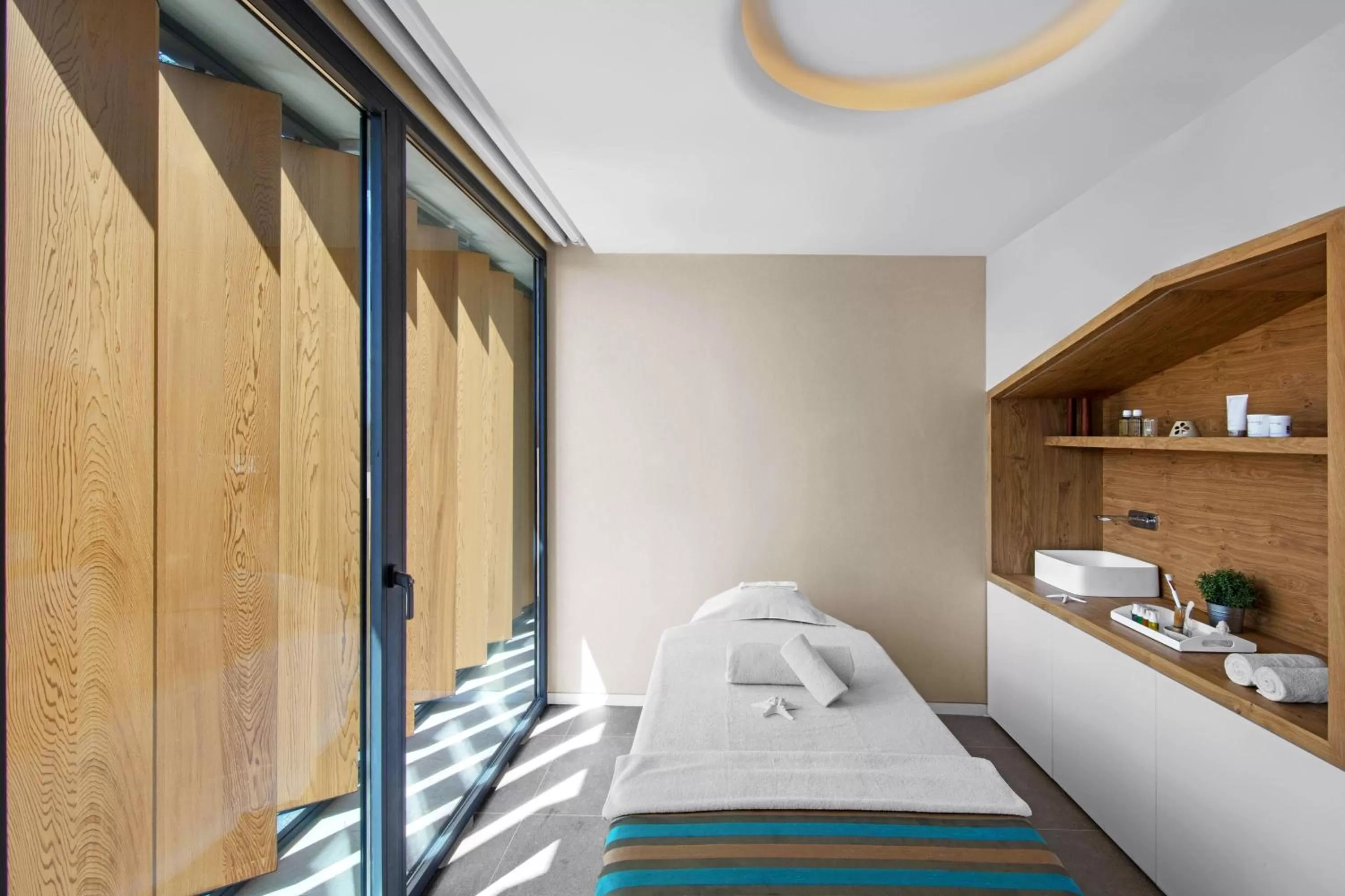 Spa and wellness centre/facilities, Bed in Castillo Hotel Son Vida, a Luxury Collection Hotel, Mallorca