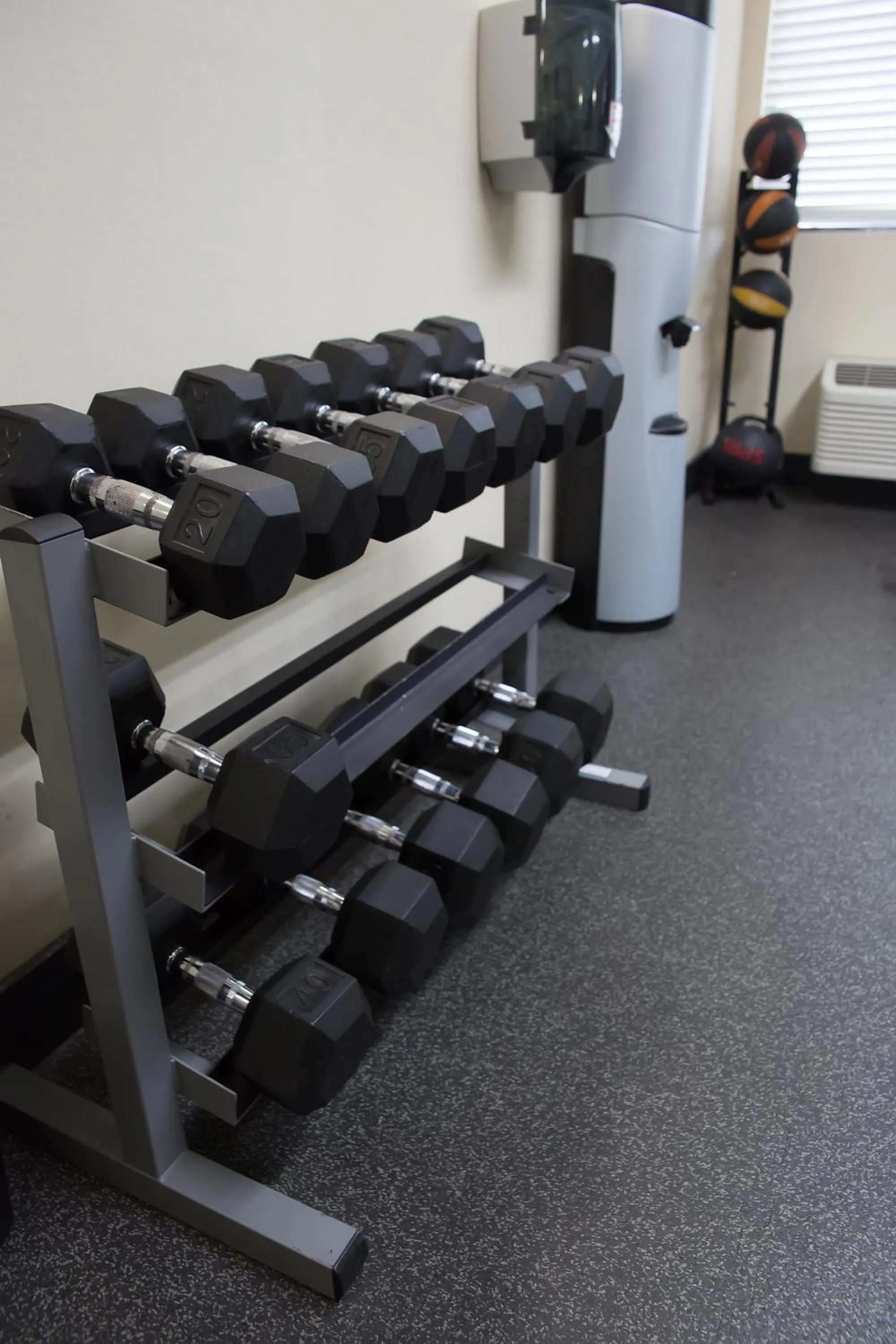 Fitness centre/facilities in Baymont by Wyndham Saraland