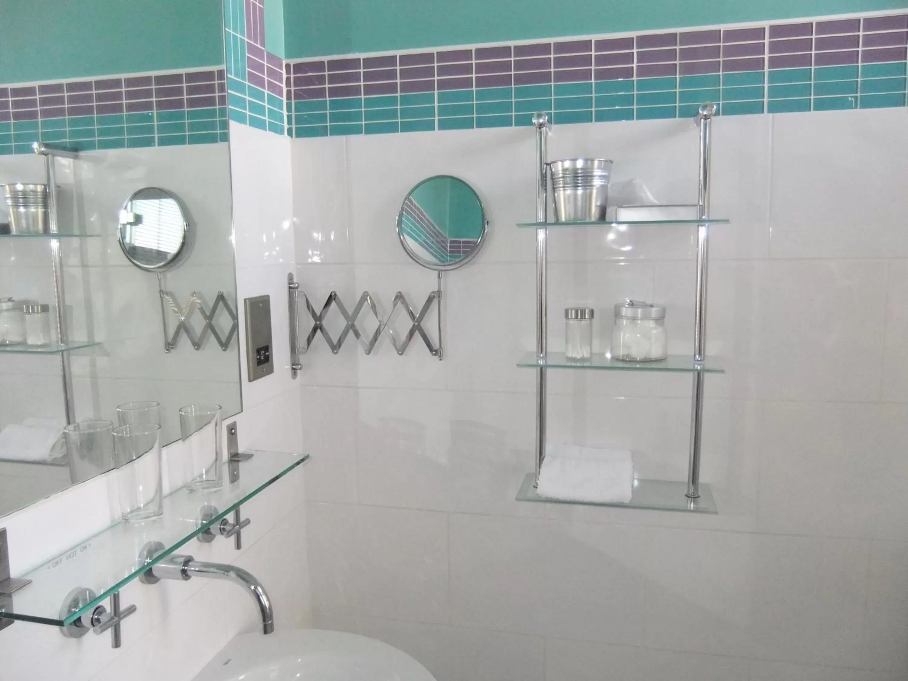 Spring in FourRooms - Couples Only