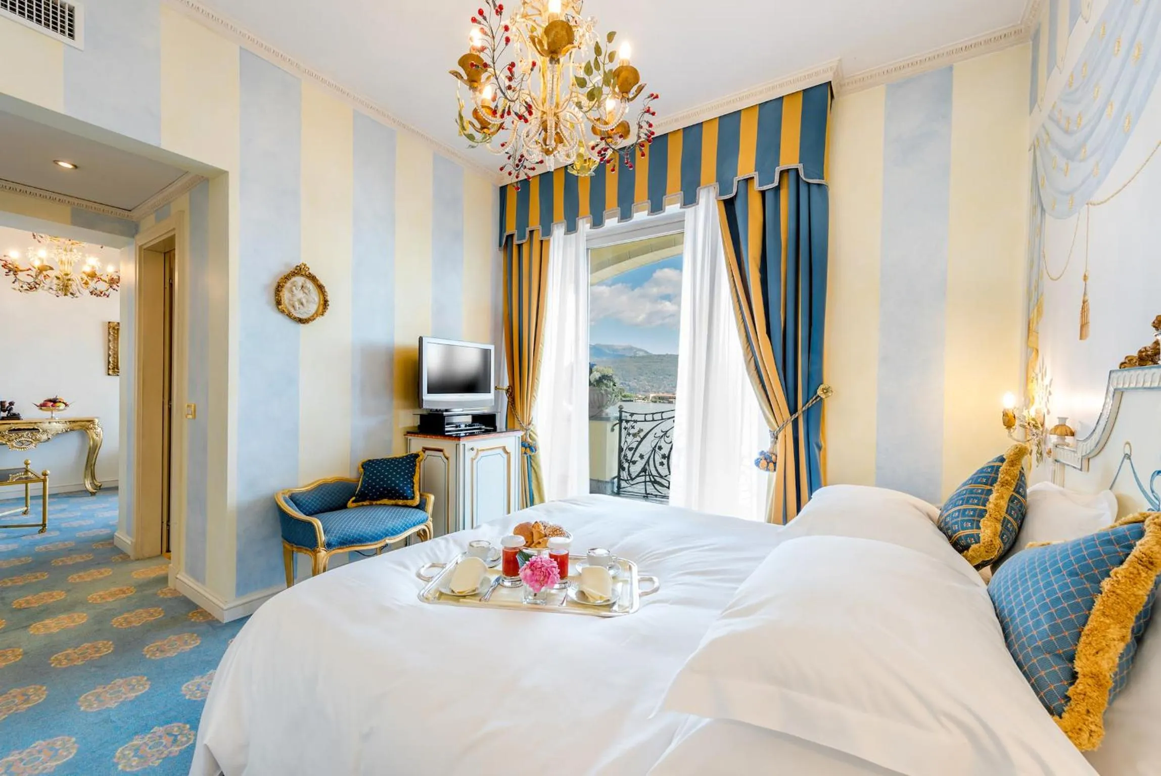 Bedroom, Bed in Villa e Palazzo Aminta - A Leading Hotel of The World