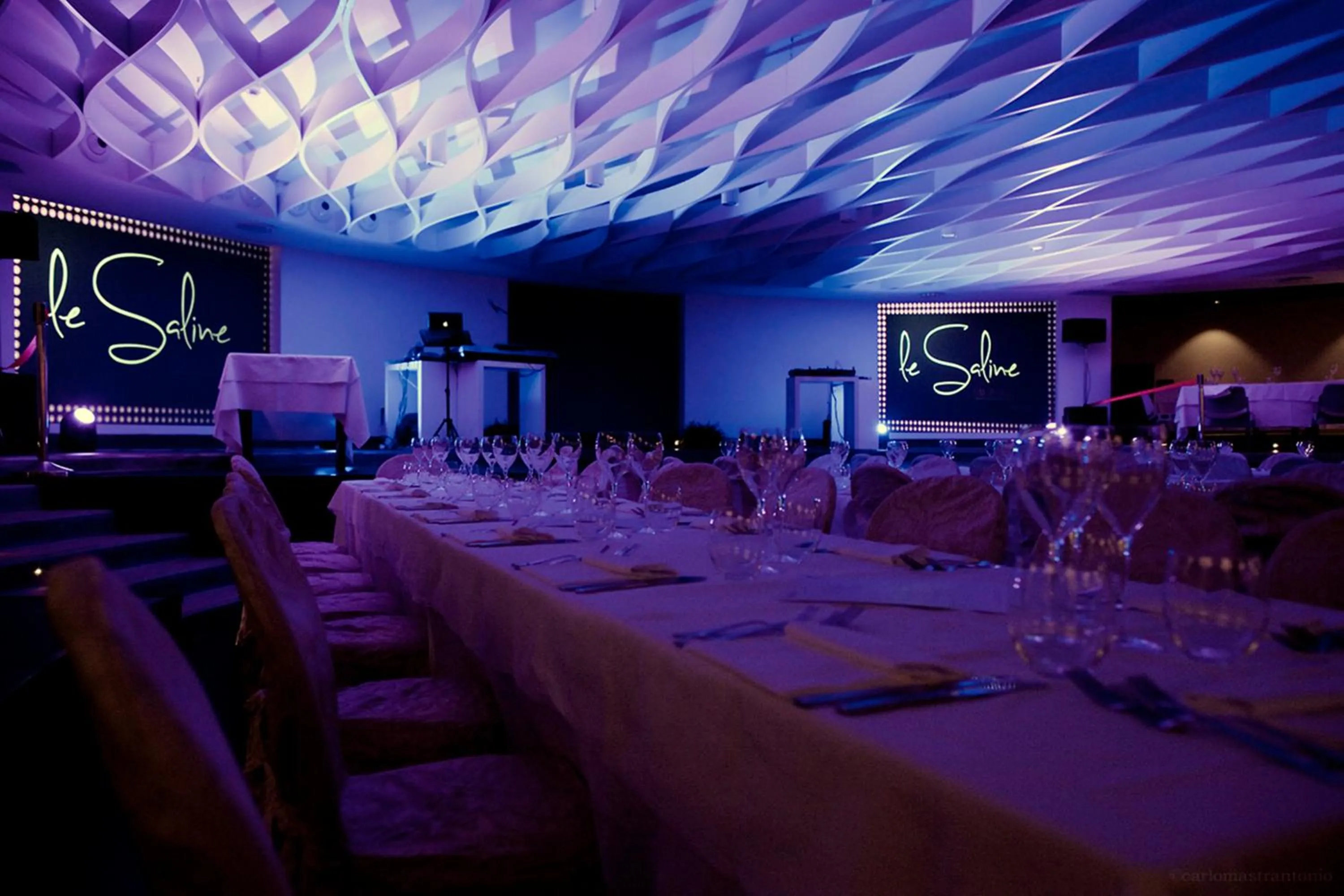 Restaurant/places to eat in Hotel Oasi Di Kufra