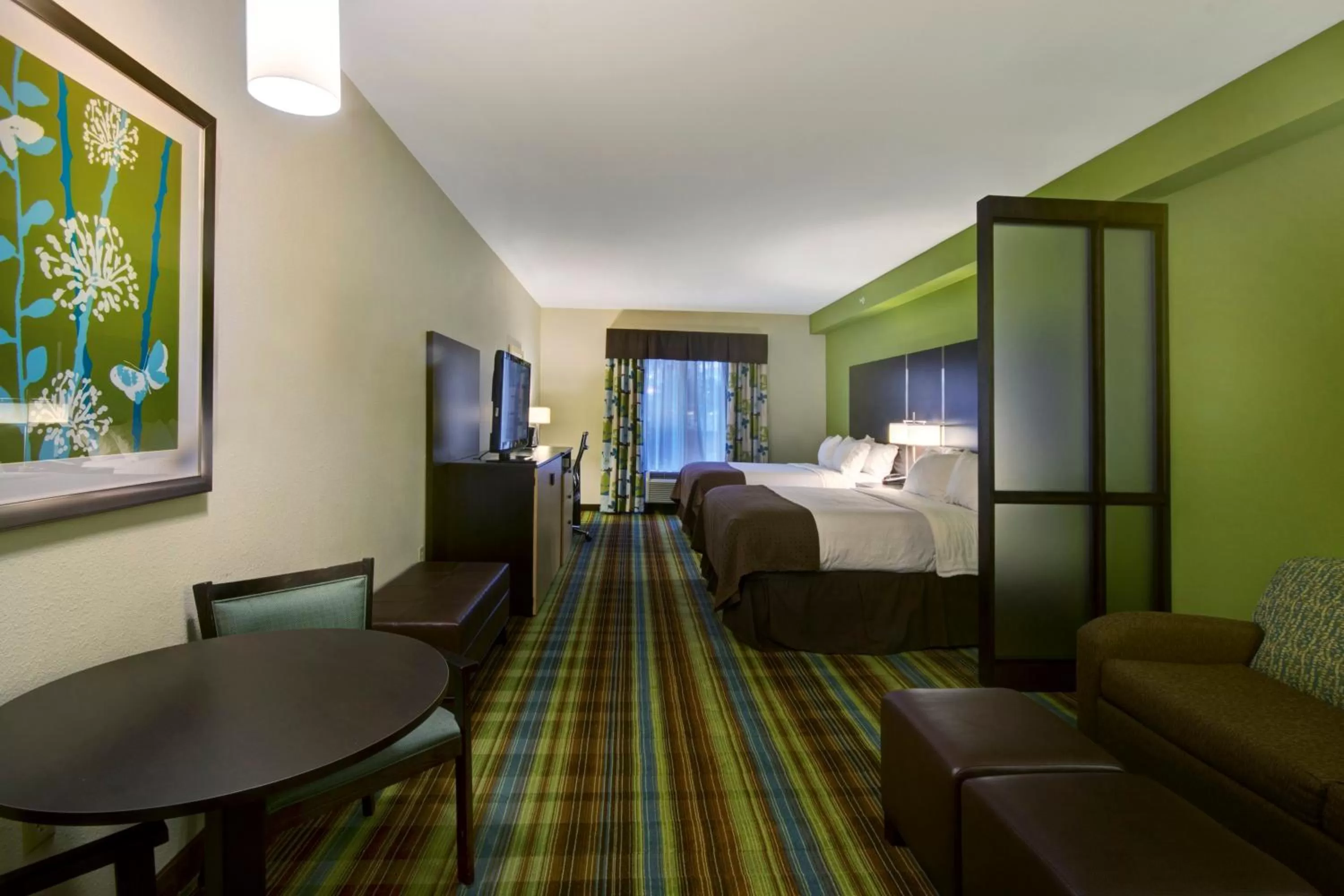 Bedroom, Bed in Holiday Inn Christiansburg Blacksburg by IHG