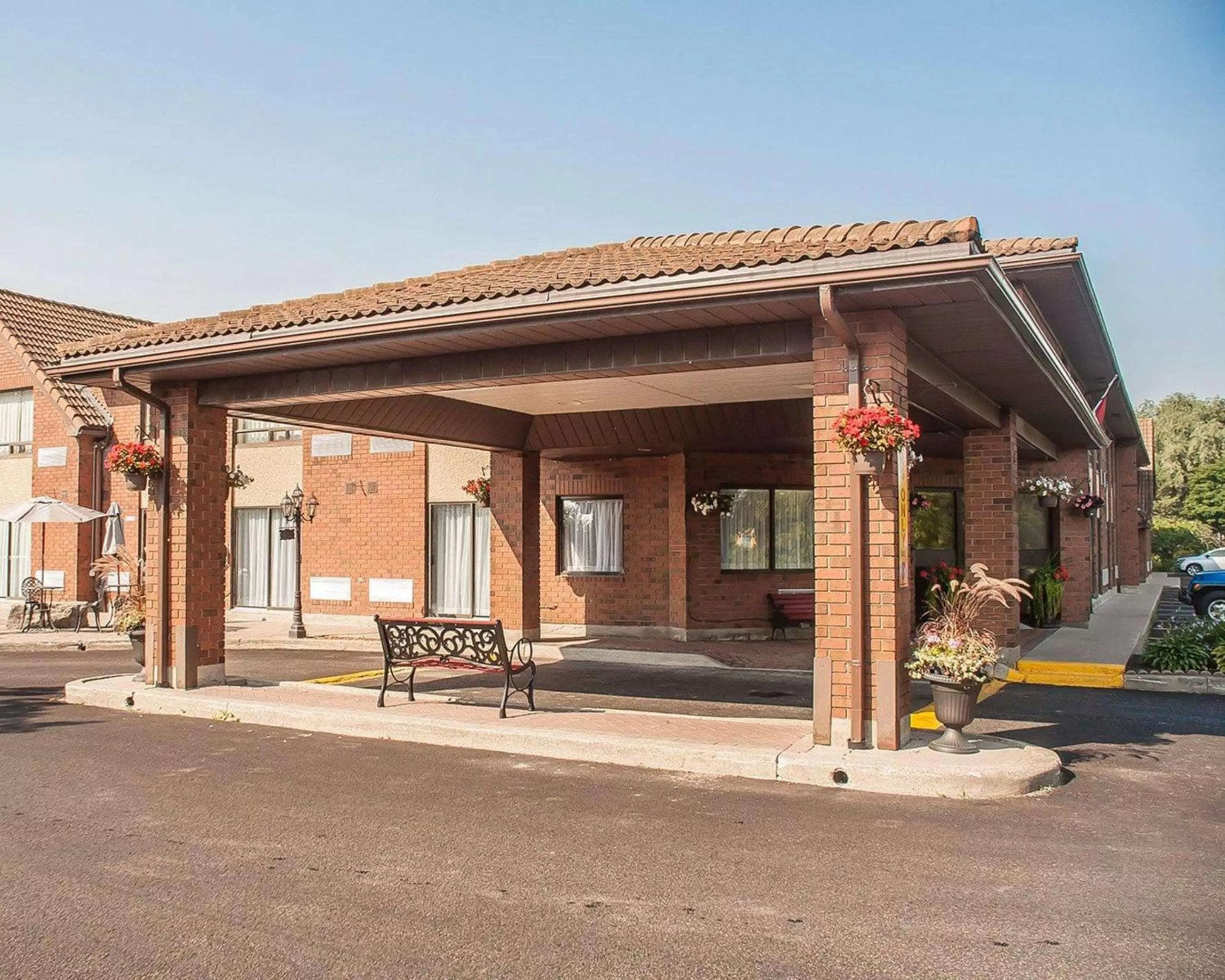 Property building in Comfort Inn