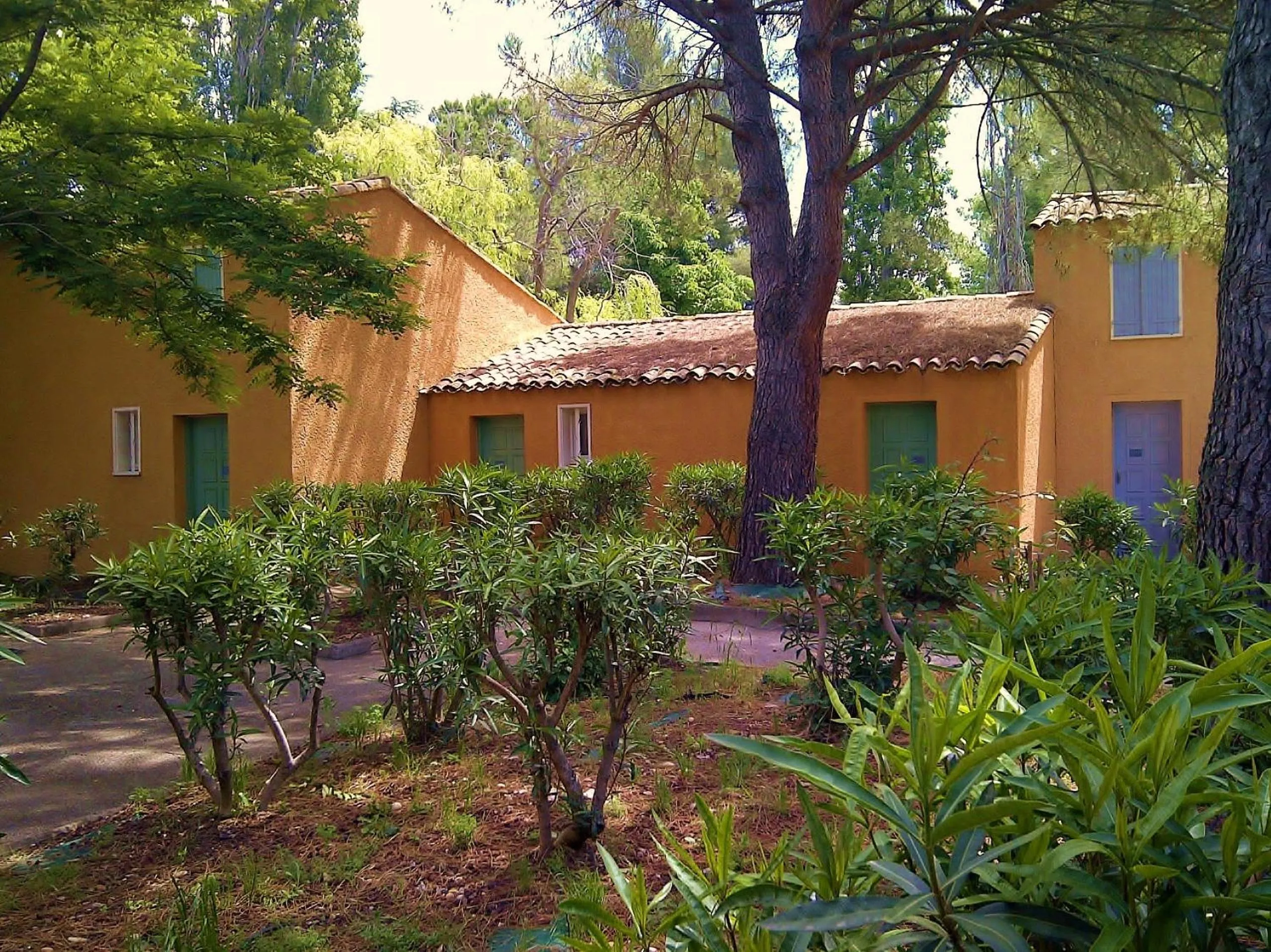 Facade/entrance in SOWELL Family Les Amandiers
