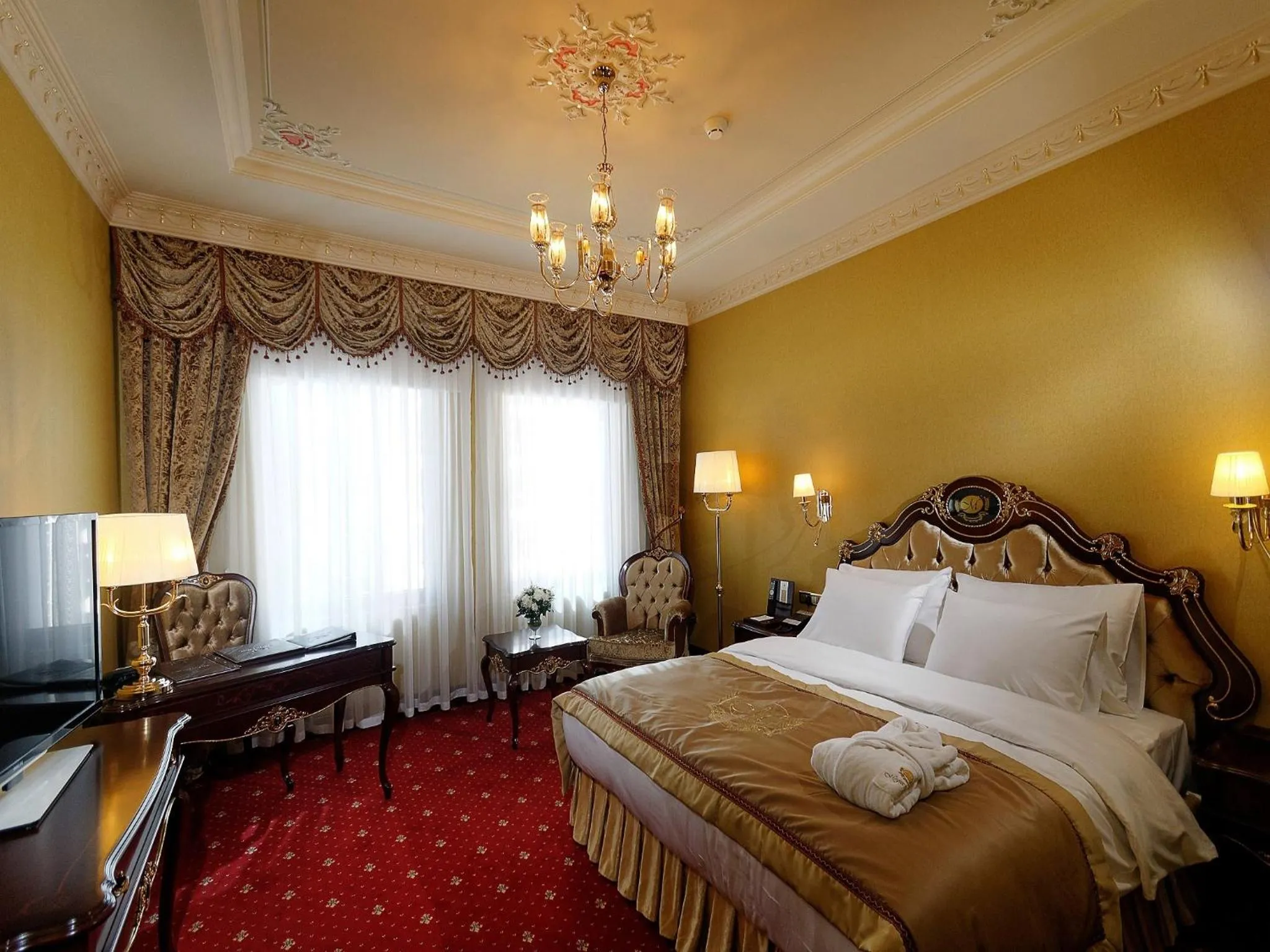 Photo of the whole room, Bed in Meyra Palace
