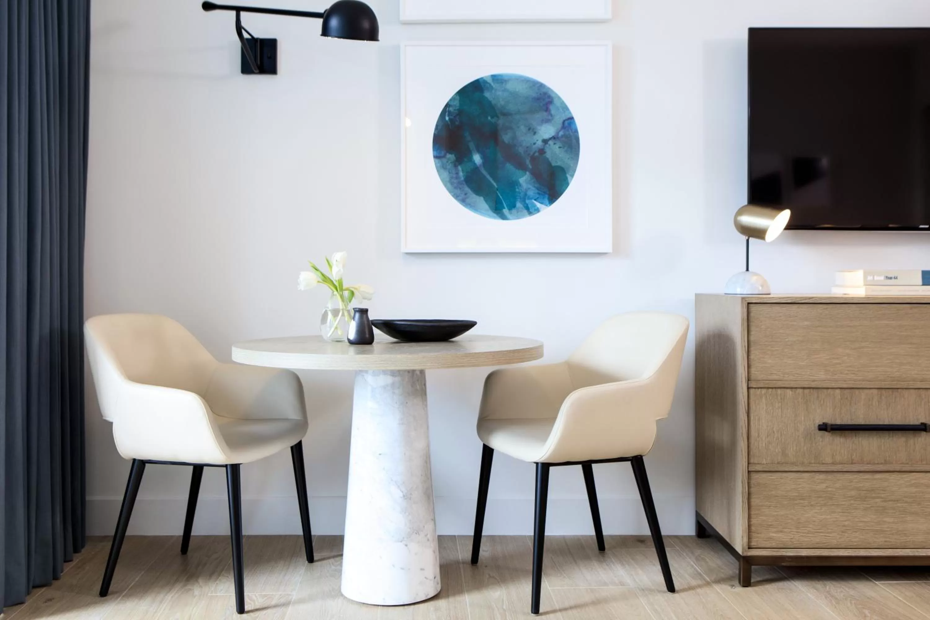 Photo of the whole room in Kimpton EPIC Hotel by IHG