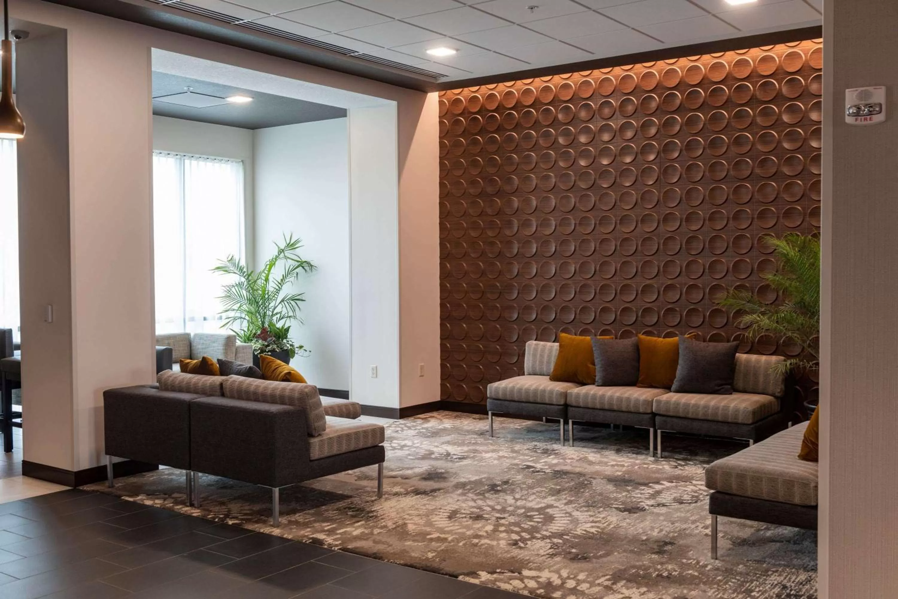 Lobby or reception in Wingate by Wyndham Angola