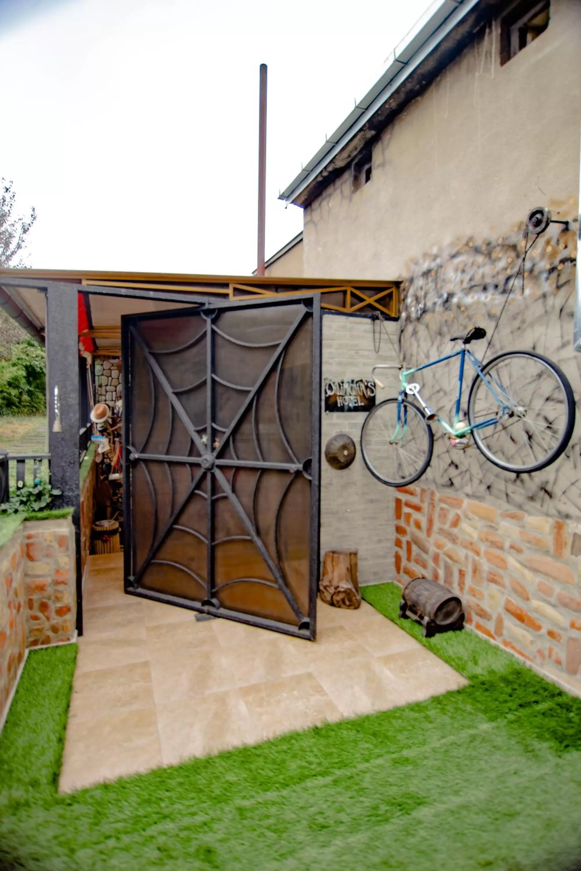 Facade/entrance in Qilimcha's Guesthouse