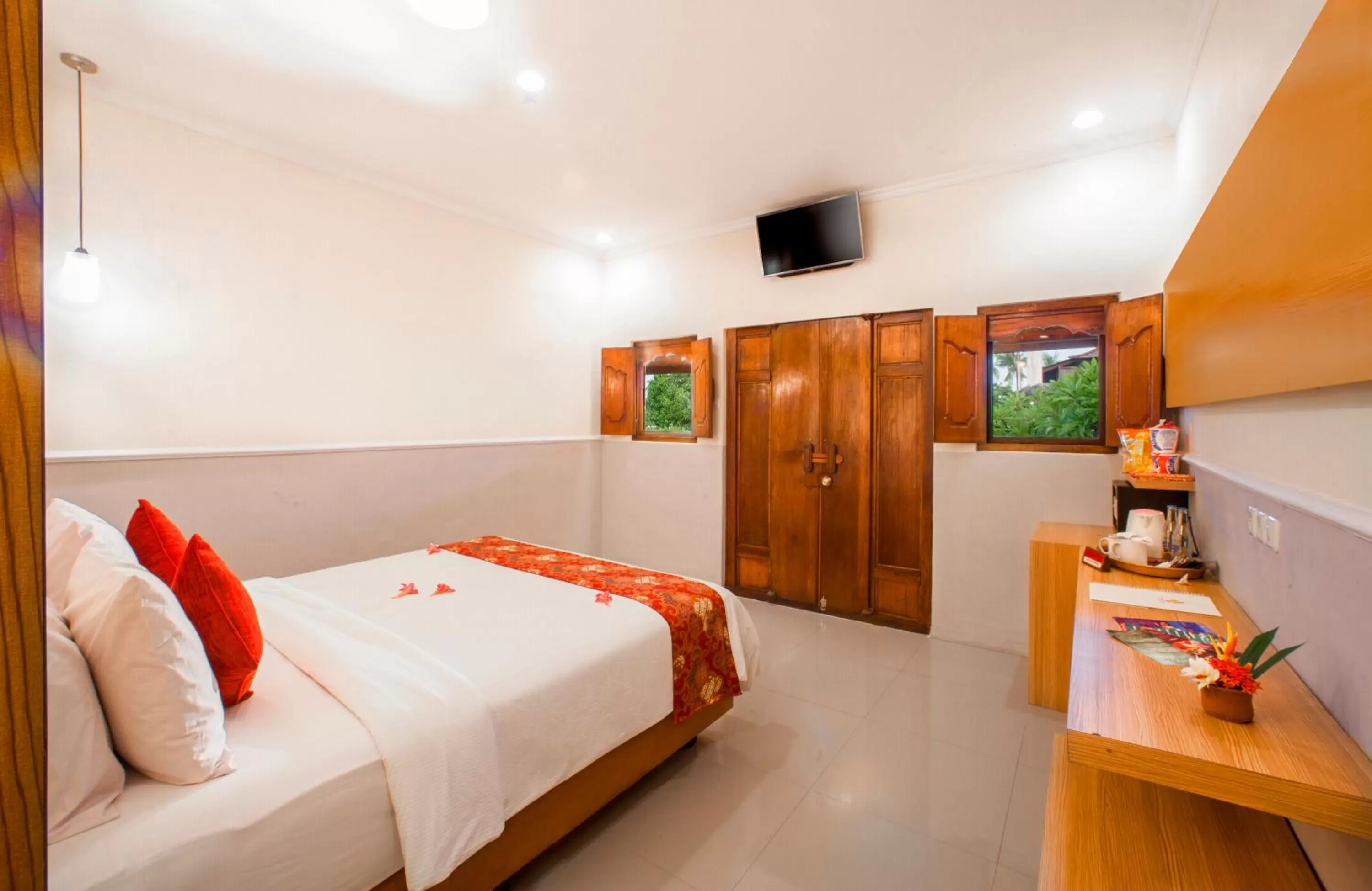 Bed in Bali Taman Beach Resort & Spa Lovina
