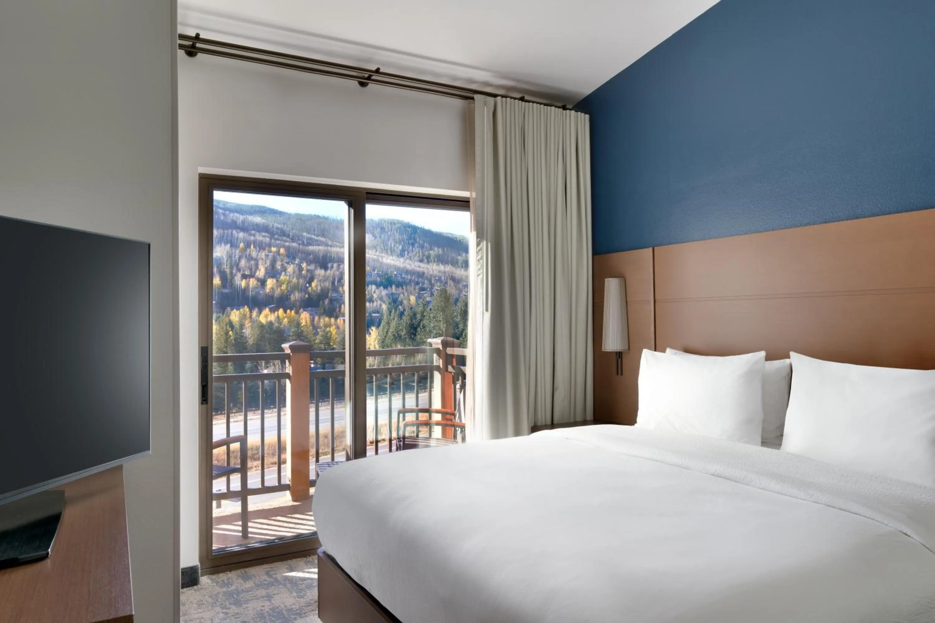Bedroom, Bed in Residence Inn by Marriott Vail