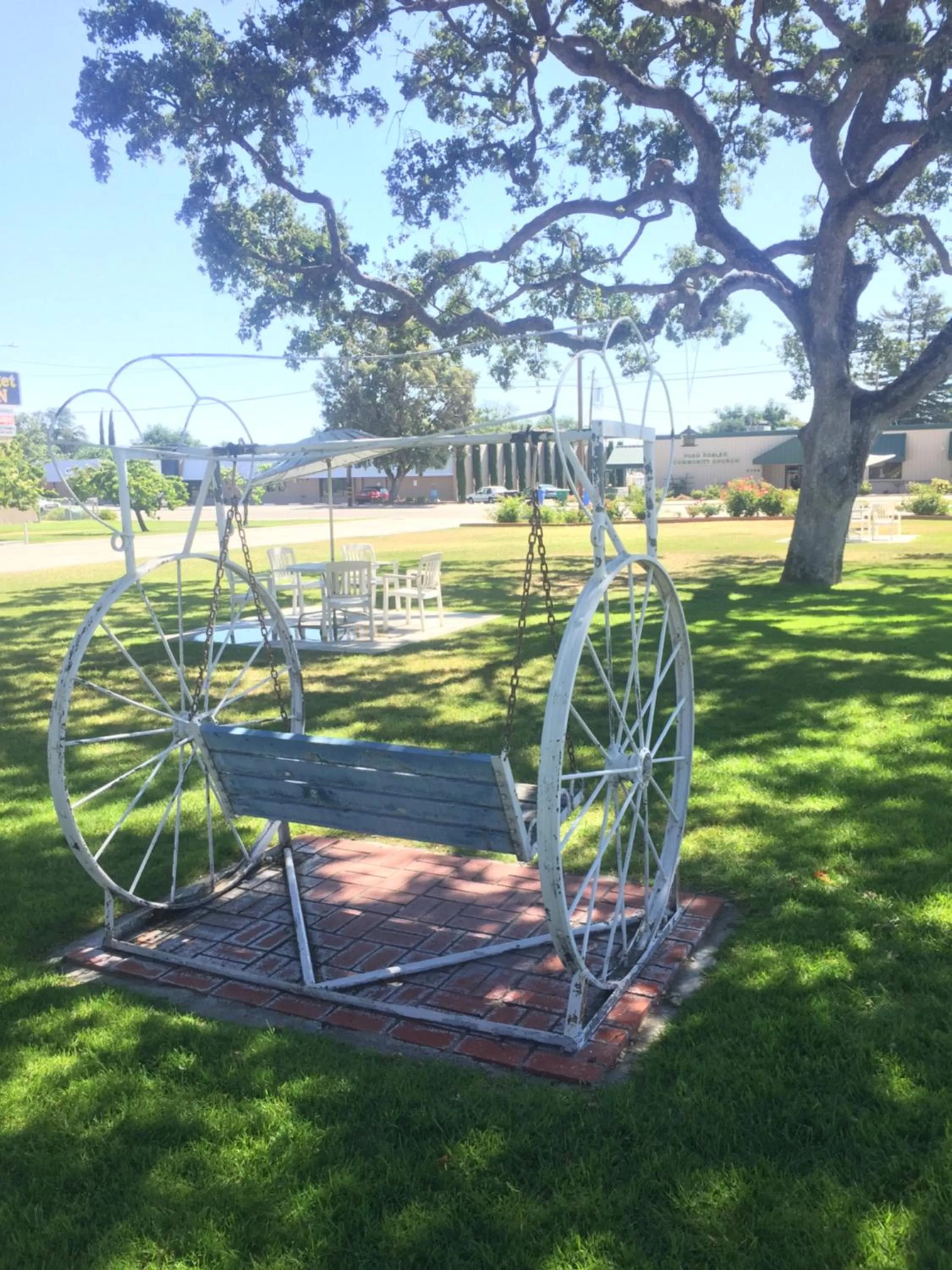 Garden in Bestway Inn