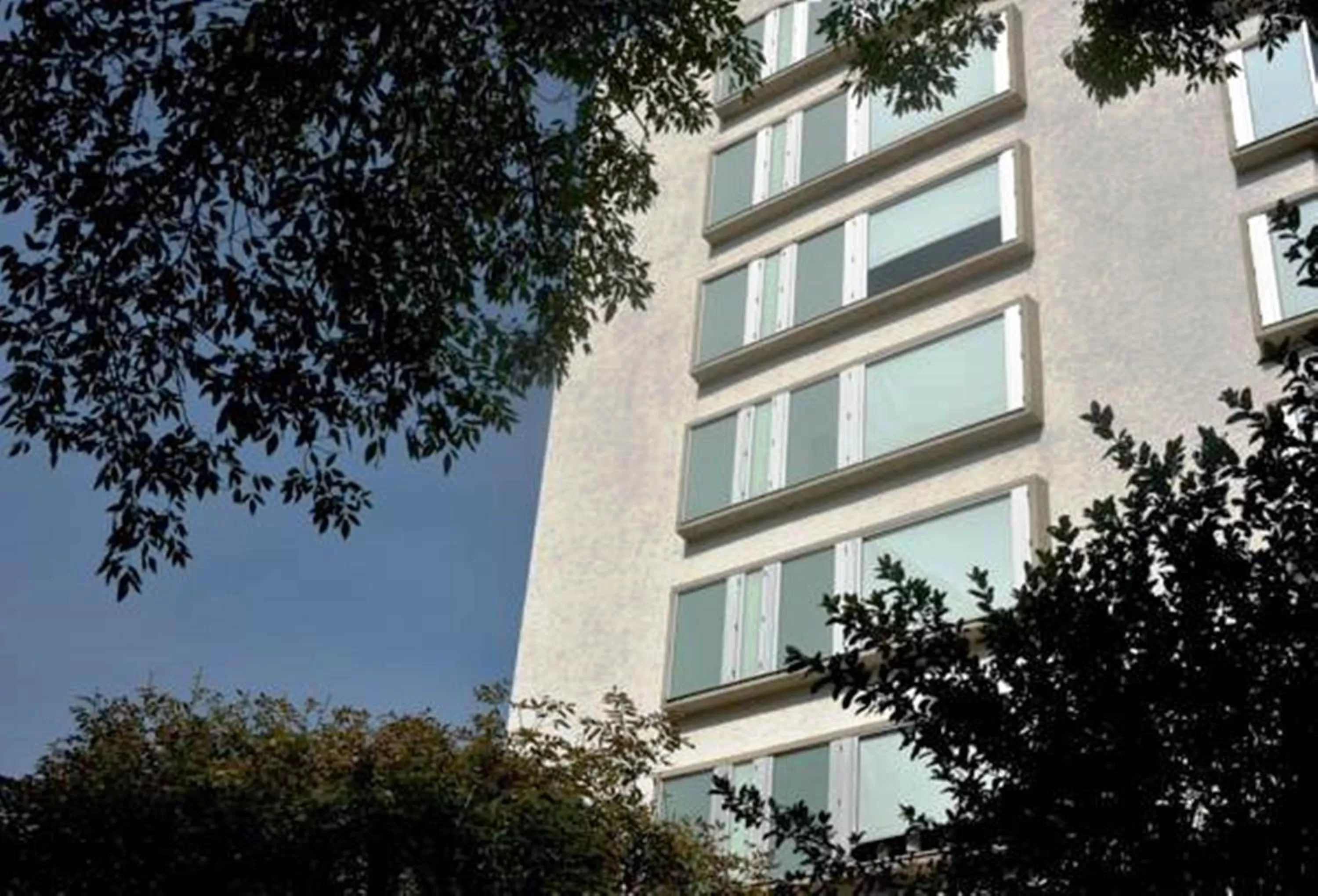 Property building in Hotel CityFlats