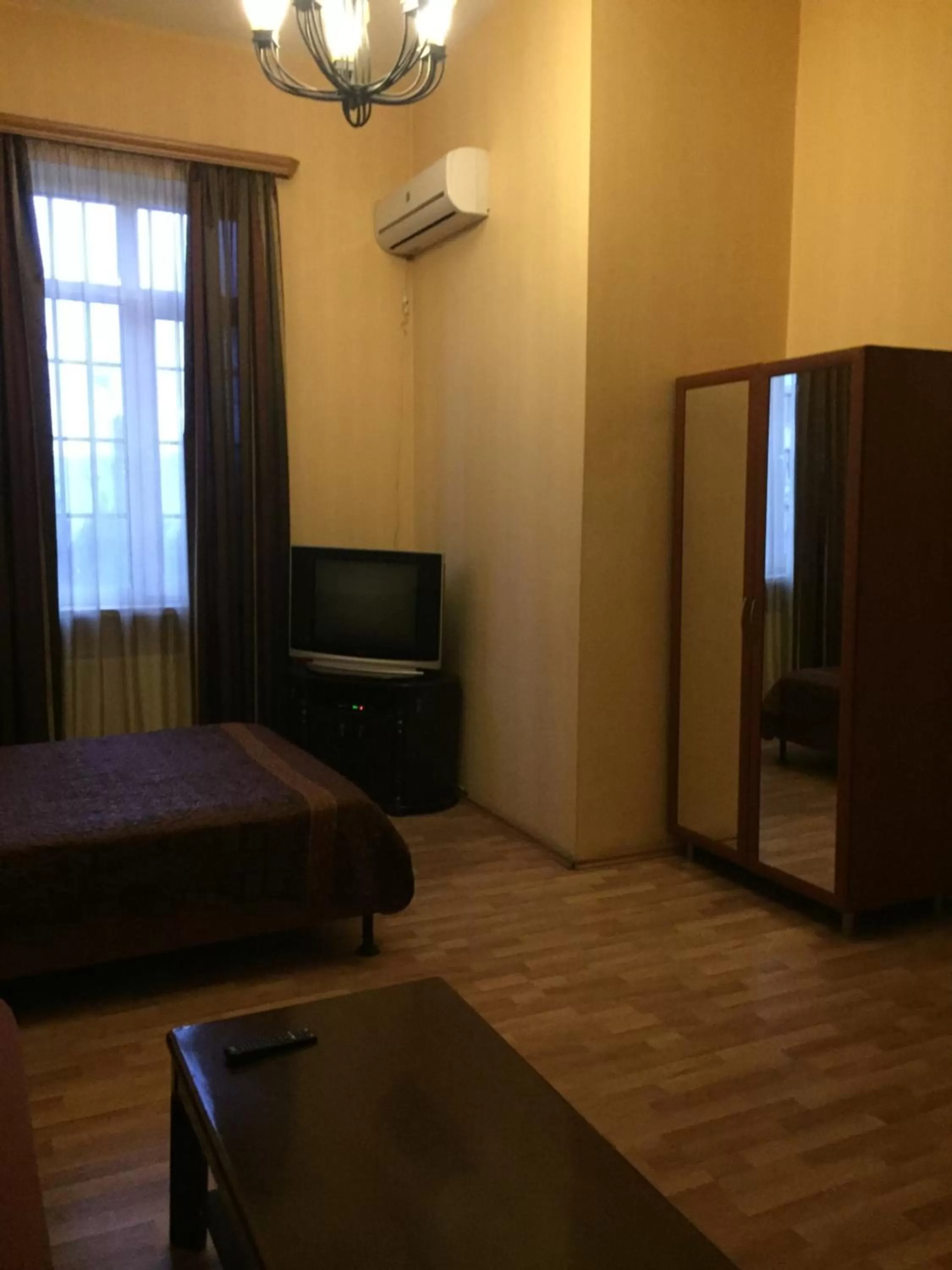 TV/Entertainment Center in Piano Hotel